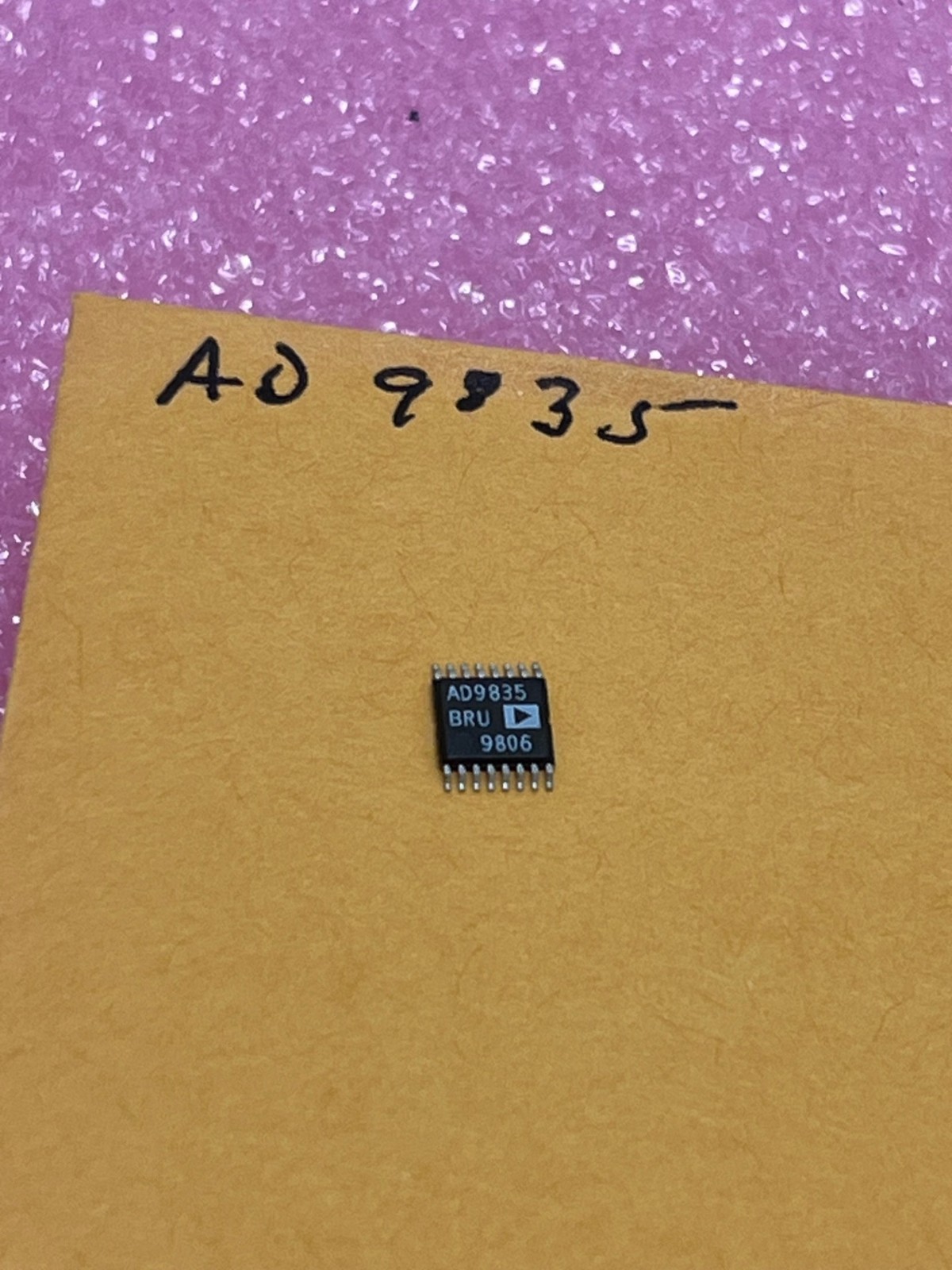Analog Devices AD9835BRU NUMERIC-CONTROLLED OSCILLATOR, CMOS, TSSOP 16PIN- NEW!