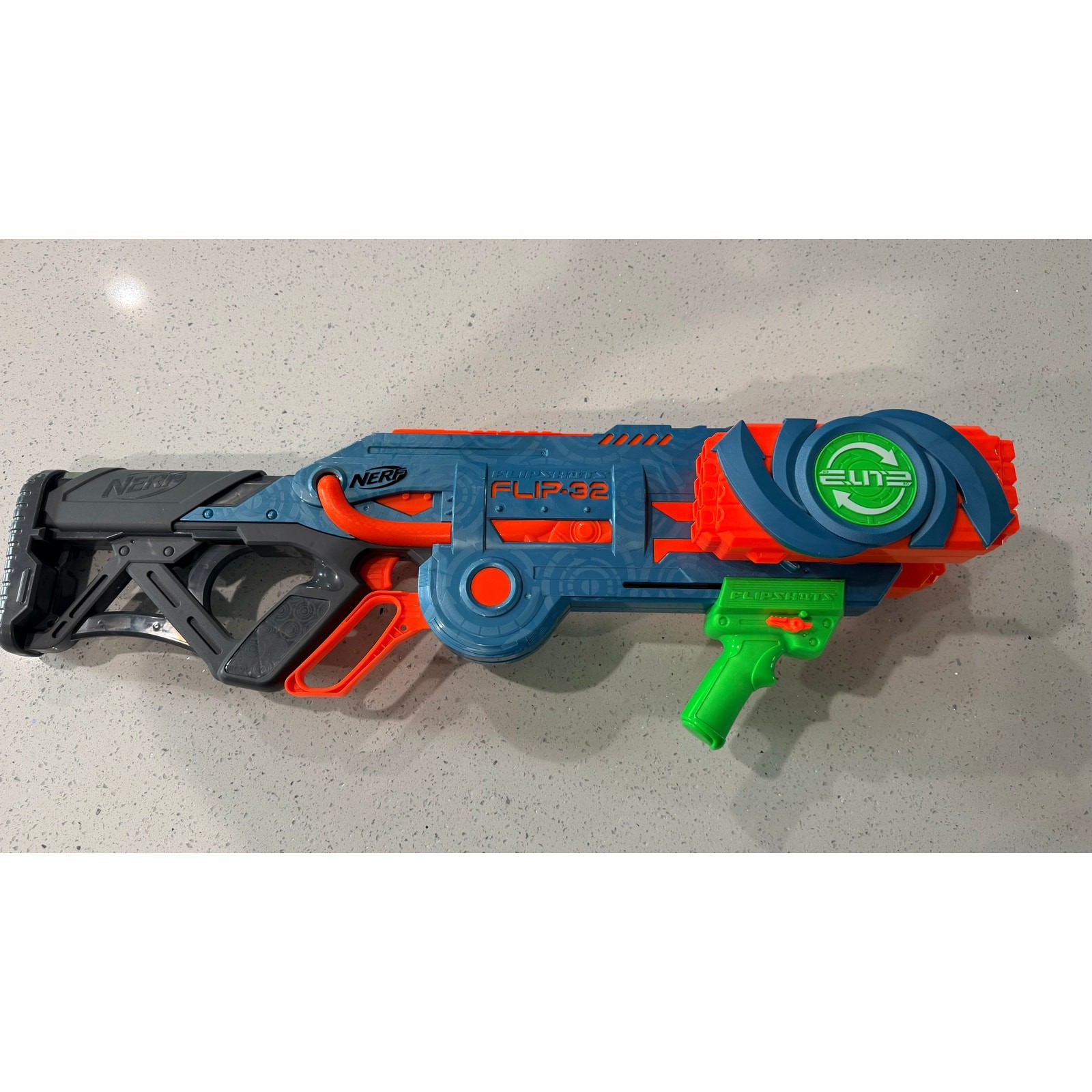 NERF Elite 2.0 Flipshots Flip-32 Blaster - F2553