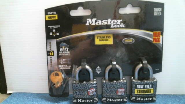 Master Lock Stainless Shackle Padlock  3 Pack   (3SSTRI)  FS