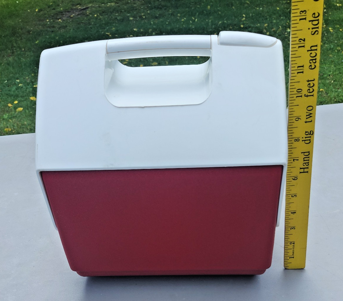 Igloo Playmate Snap-On Tools Cooler Red White Lunch Box