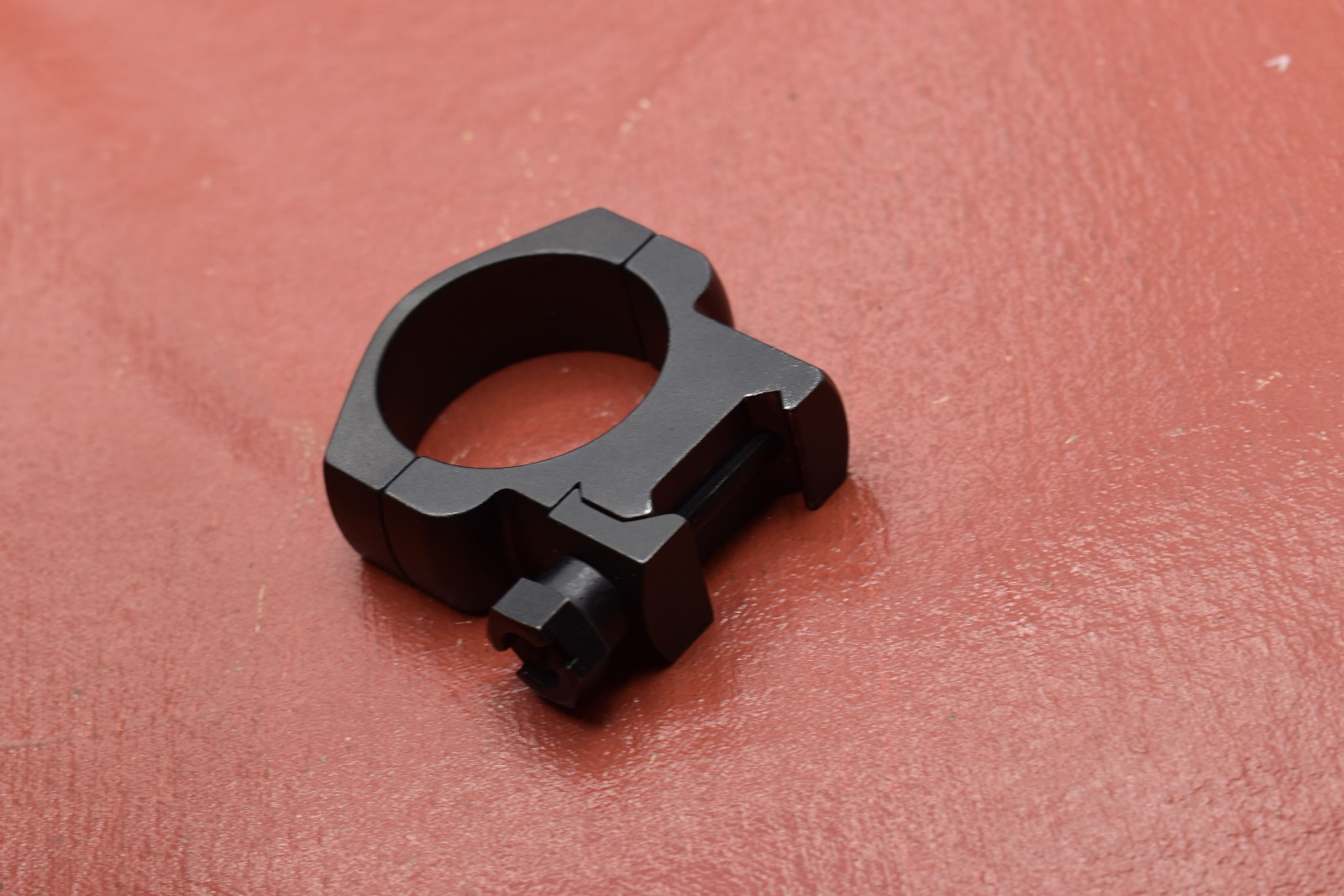 single Leupold Mark 4 34mm High matte ring