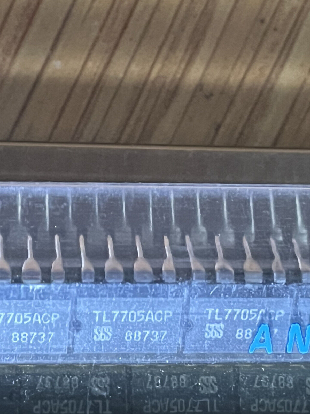 A lot of TEN (10) SGS TL7705ACP, Power ON Reset IC in a  DIP8 package