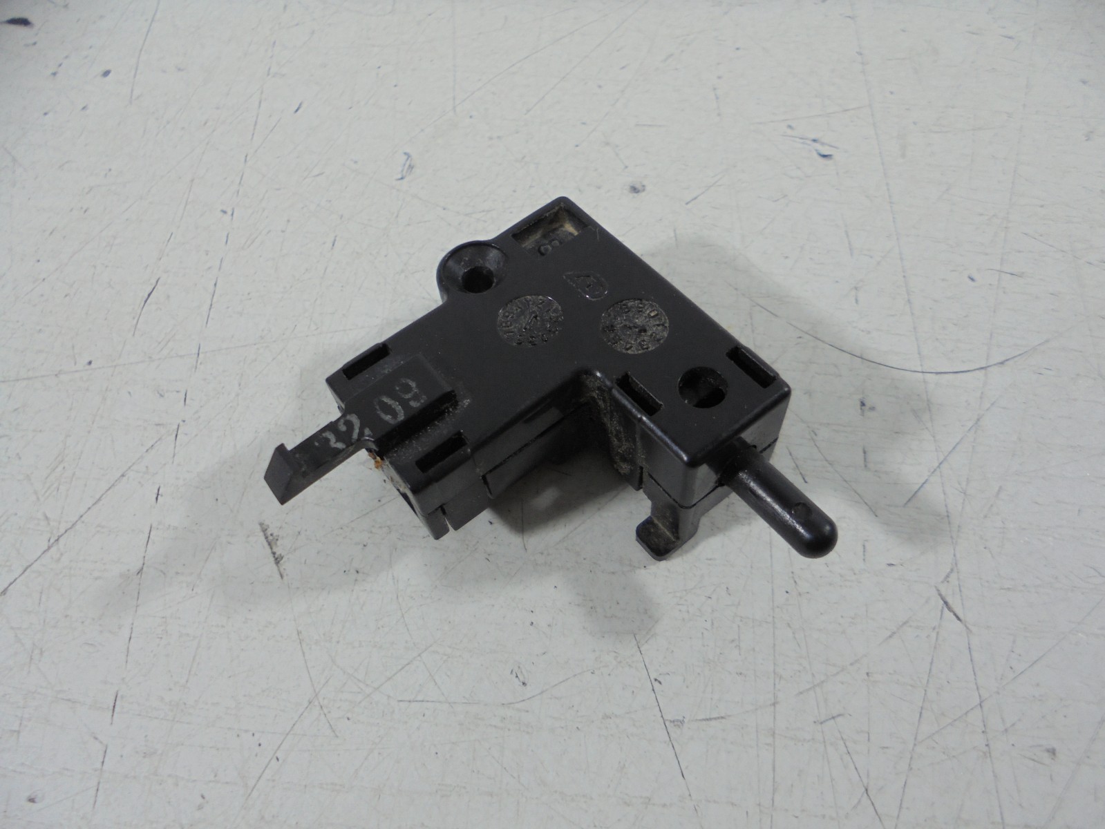 2008 2009 2010 Suzuki GSXR750 GSXR 750 600 OEM Clutch Lever Perch Switch