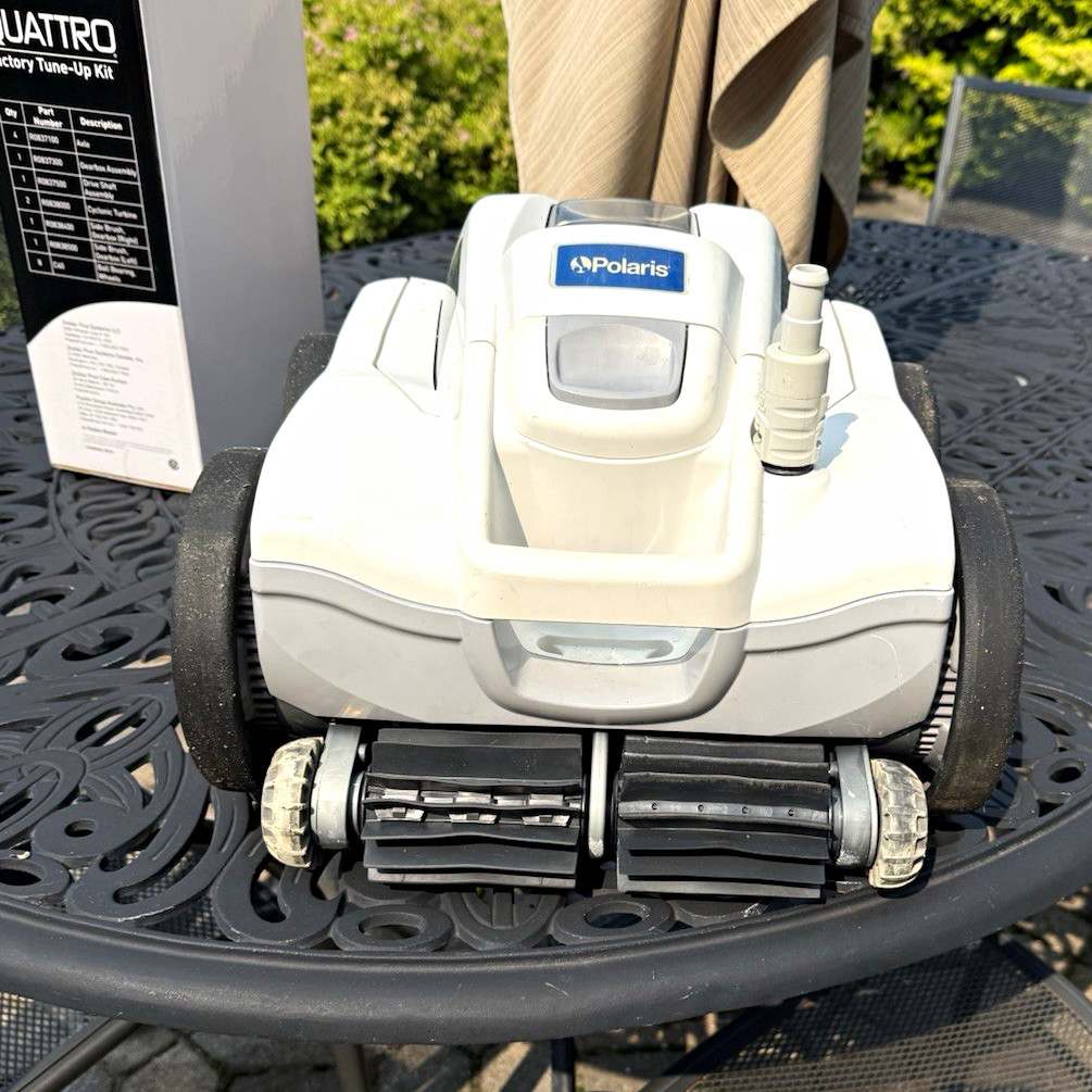Polaris Quatro P40 robotic pool cleaner , White/Black, see description