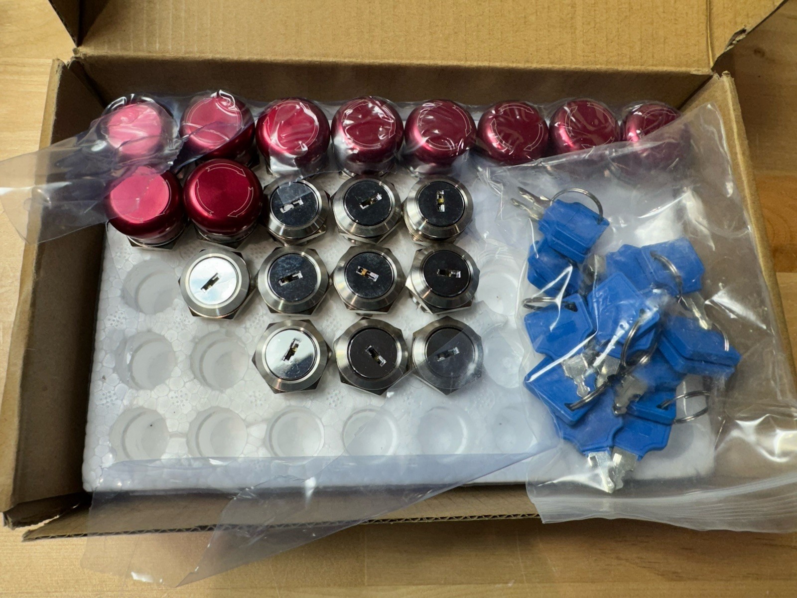 10  Waterproof Metal Latching Emergency STOP Mushroom Push Button & Key Switches