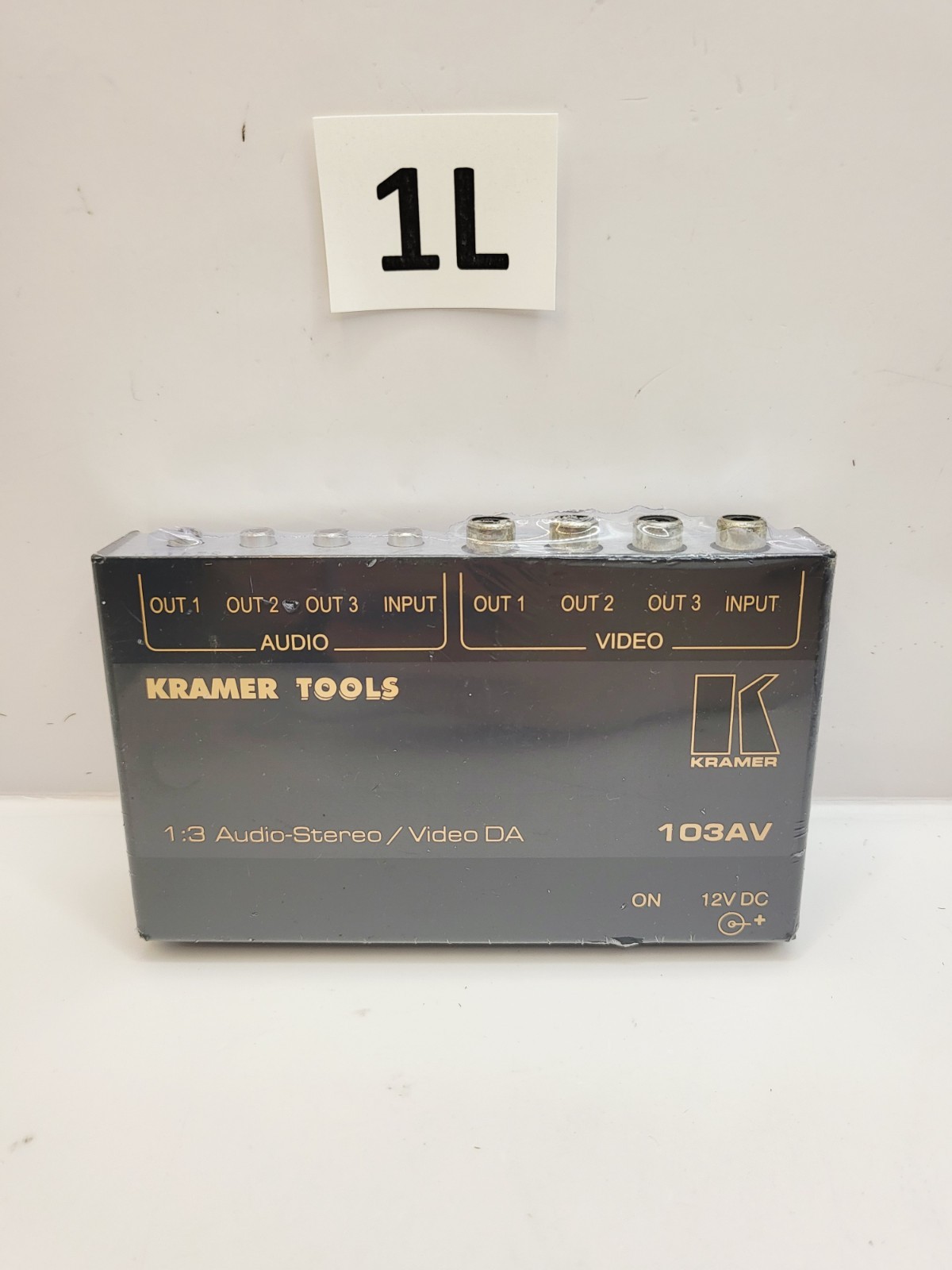 Kramer 103AV | 1:3 Audio-Stereo/Video DA Amplifier 12V DC