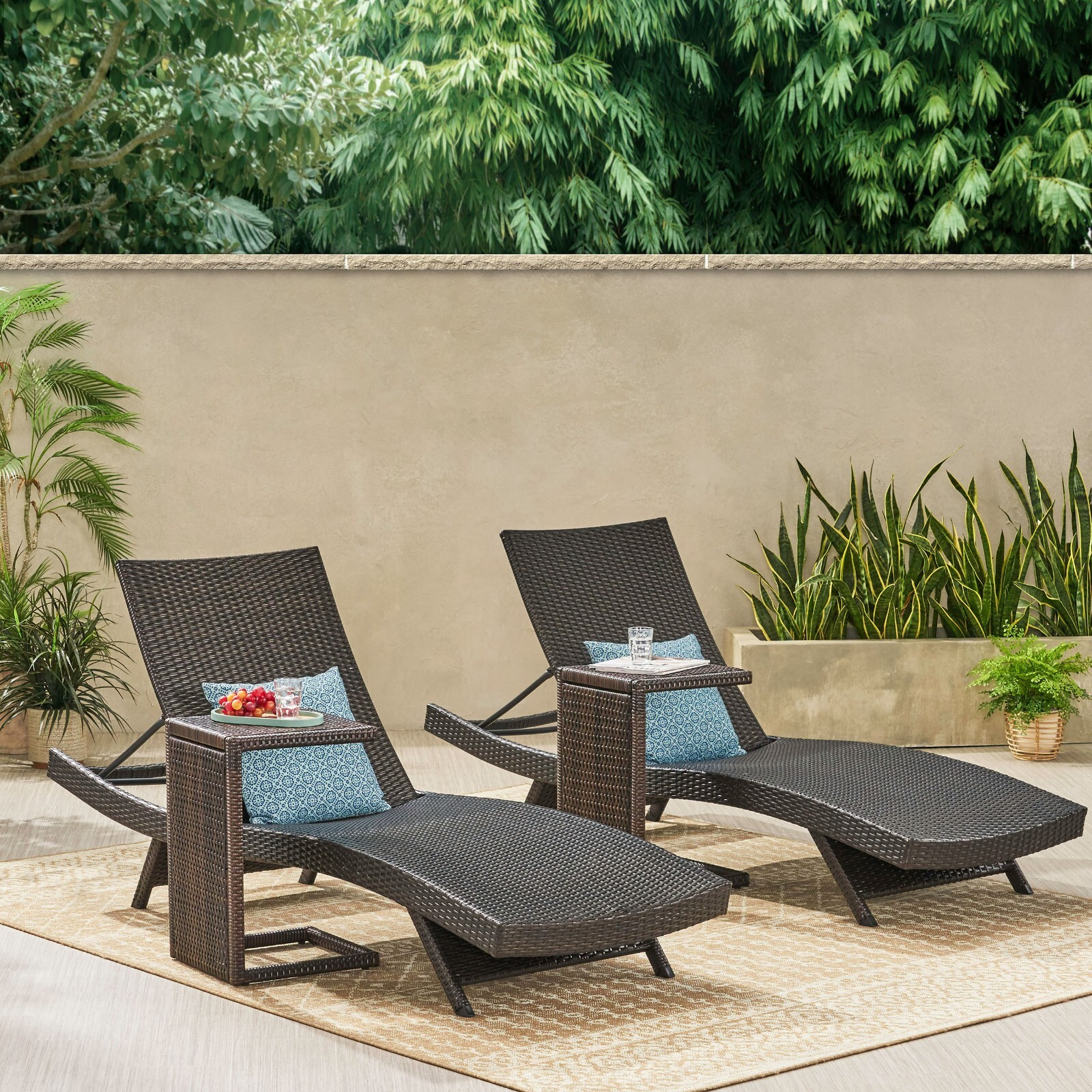 4pc Eliana Wicker Chaise Lounges & Tables Set