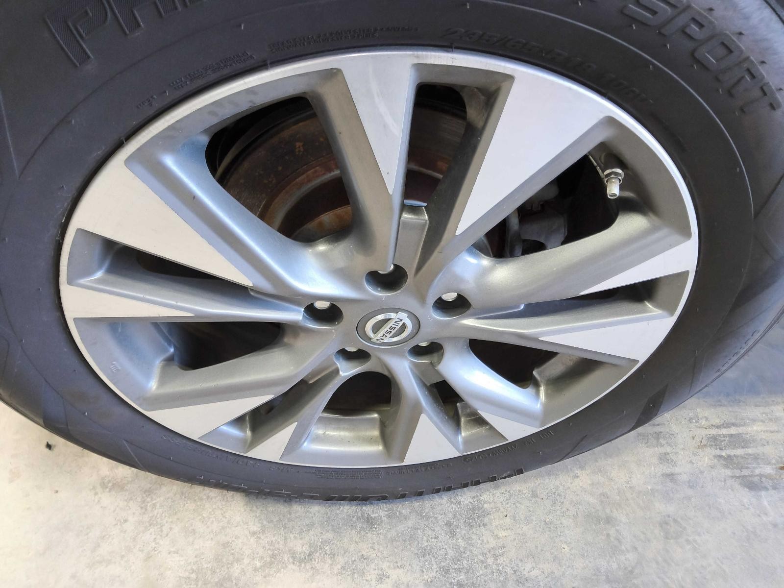 Used Battery Tray fits: 2016 Nissan Murano Grade A