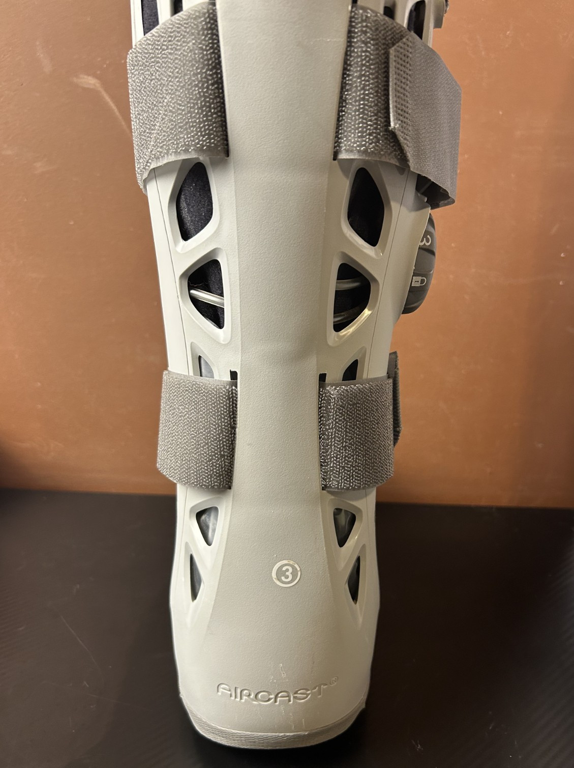 Aircast AirSelect Walker Brace/Walking Boot (Elite Short and Standard) Medium