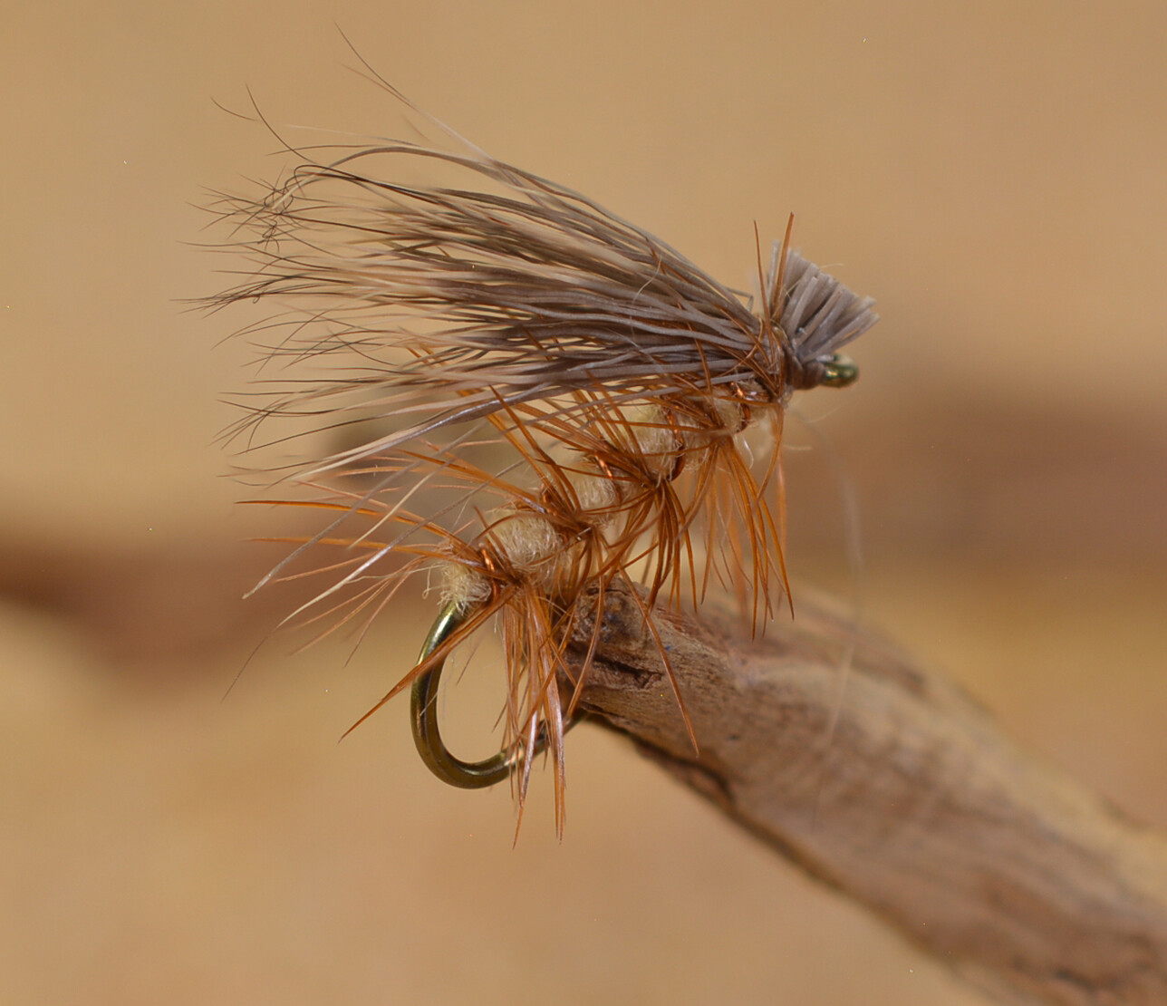 12 Flies -Elk Hair Caddis Tan Body Dry Fly - Mustad Signature Fly Fishing Hooks