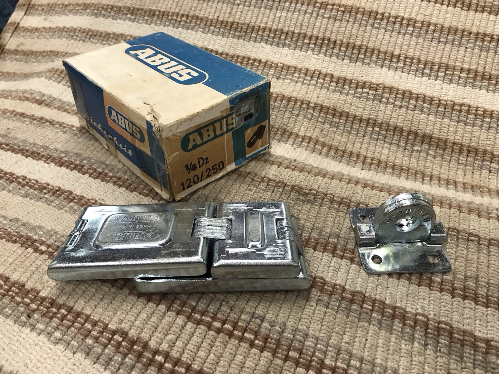 ABUS Double Joint 120/250 Hinged HD Steel Security Hasp And Staple GERMAN 10"