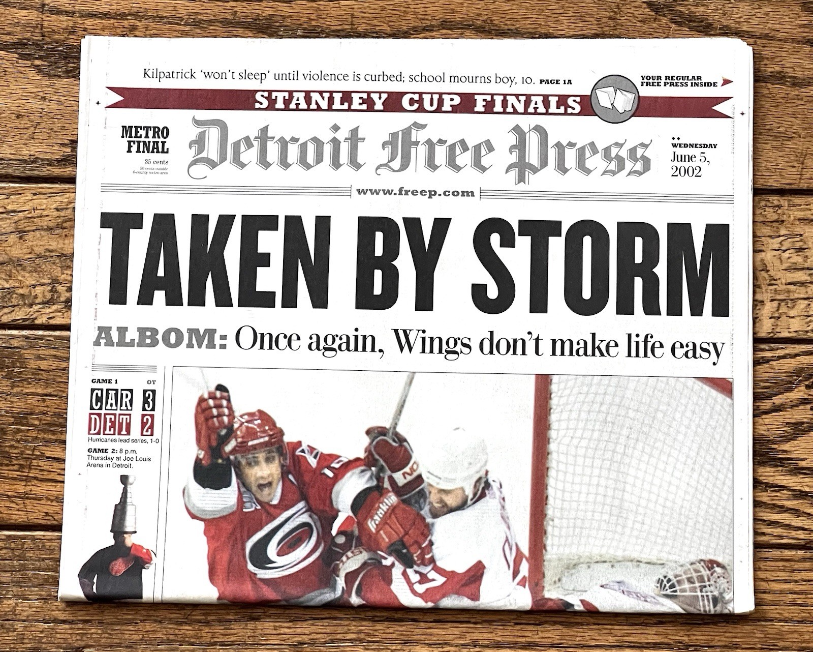 Lue Robitaille/2002 Detroit Free Press/Detroit Red Wings/STORM - Section Only
