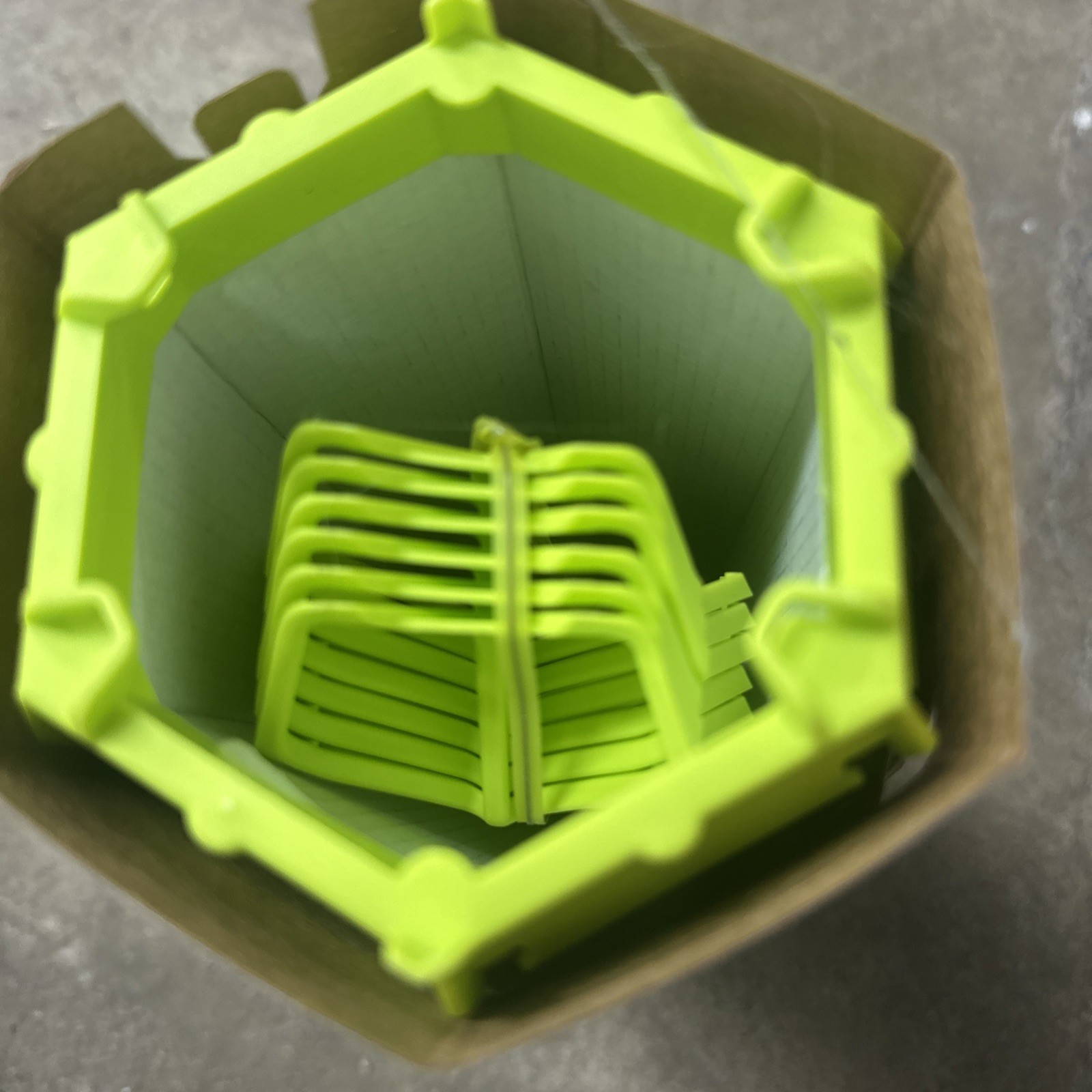 RESCUE! TrapStik for Wasps, Mud Daubers, Carpenter Bees -