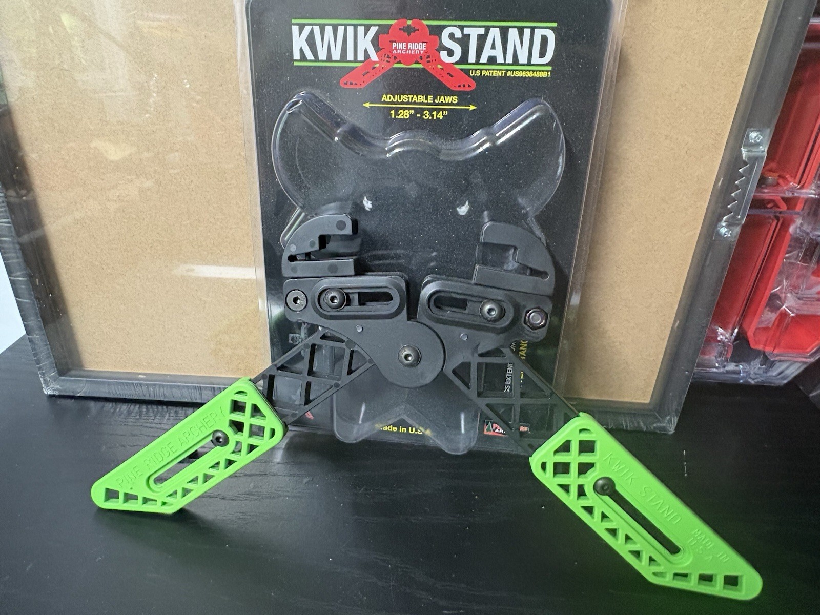 Pine Ridge Archery Kwik Stand Bow SUPPORT Kickstand-LIME GREEN