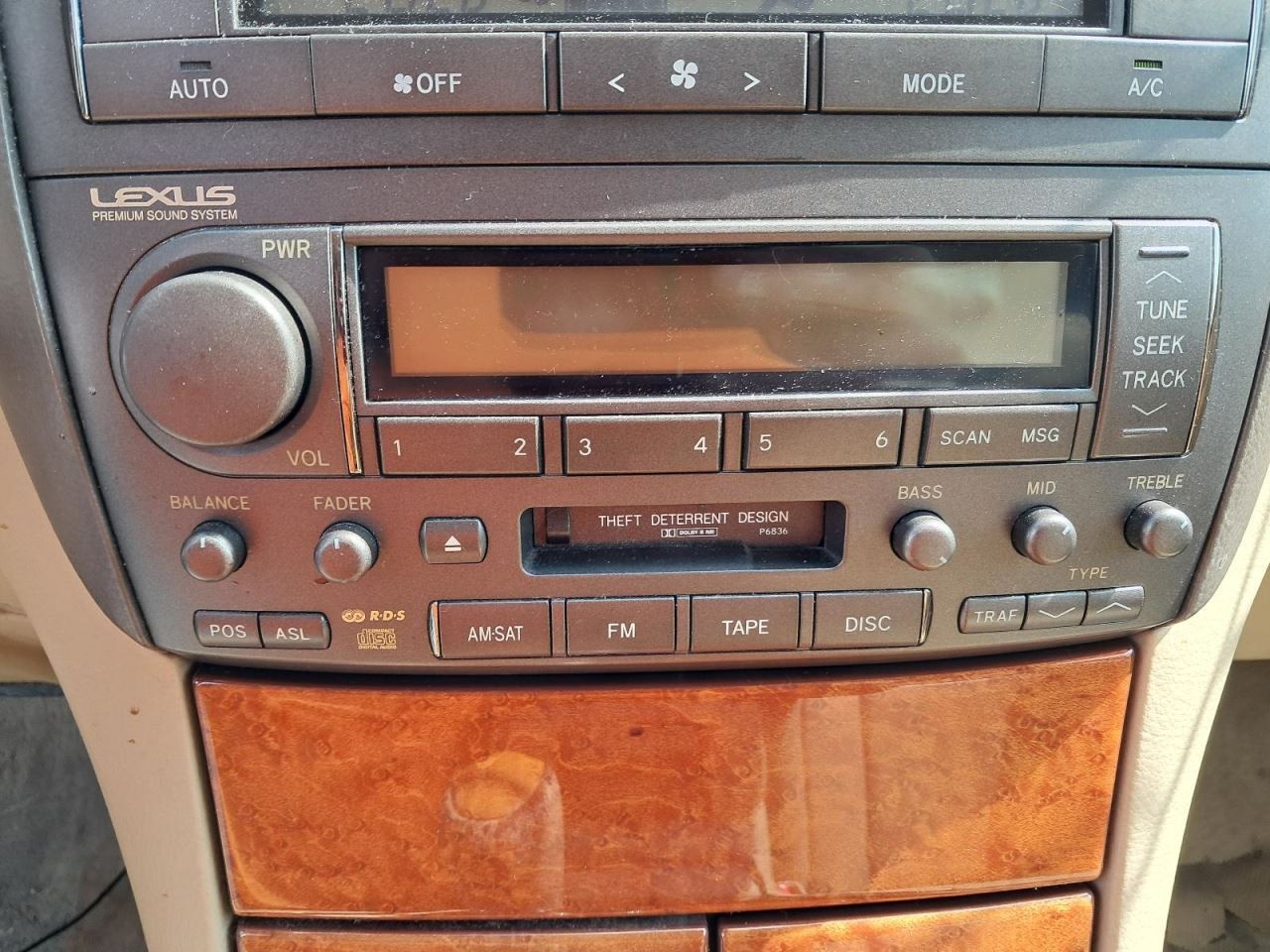 LS430 2004 Glove Box 4793640