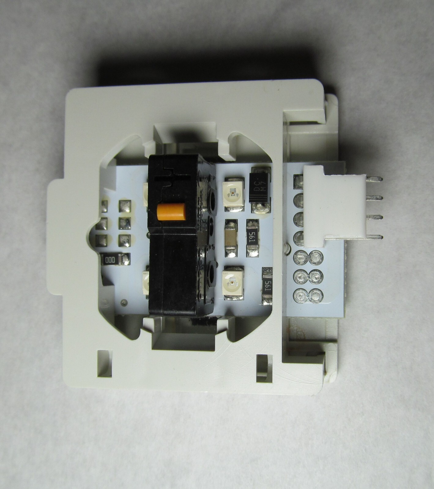 BMG/ THYSSENKRUPP ELEVATOR RED LED PUSHBUTTON CONTACT 297BY13 BF0014A0 9739567