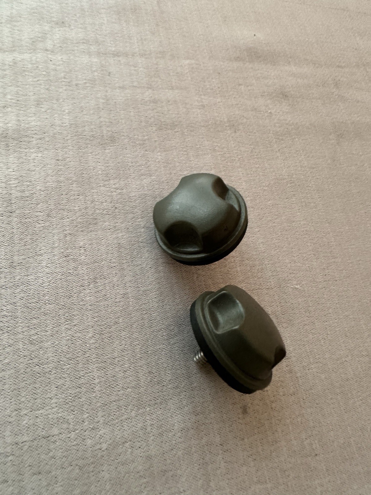 Lowrance Screw Knobs For Mount Bracket LMS-520c LMS-522c LMS-332C