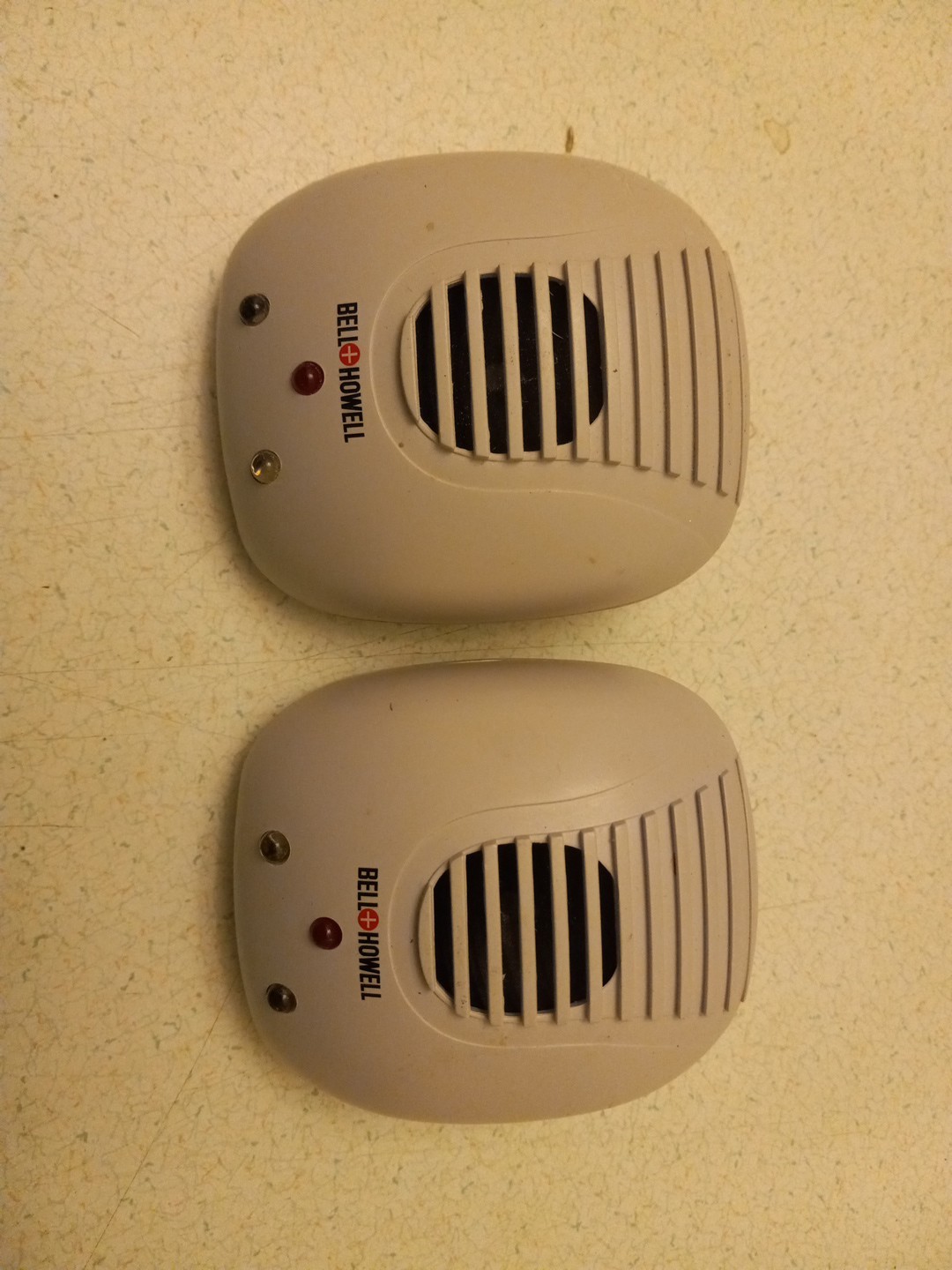 2x Bell & Howell Ultrasonic Pest Repellers Direct Plug-In Model SB-118