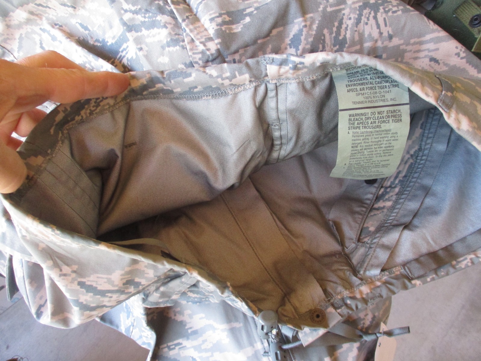 NWT Oldgen USAF Tiger Stripe GORE TEX Rain Pants, ECWCS, MEDIUM REGULAR 37 waist