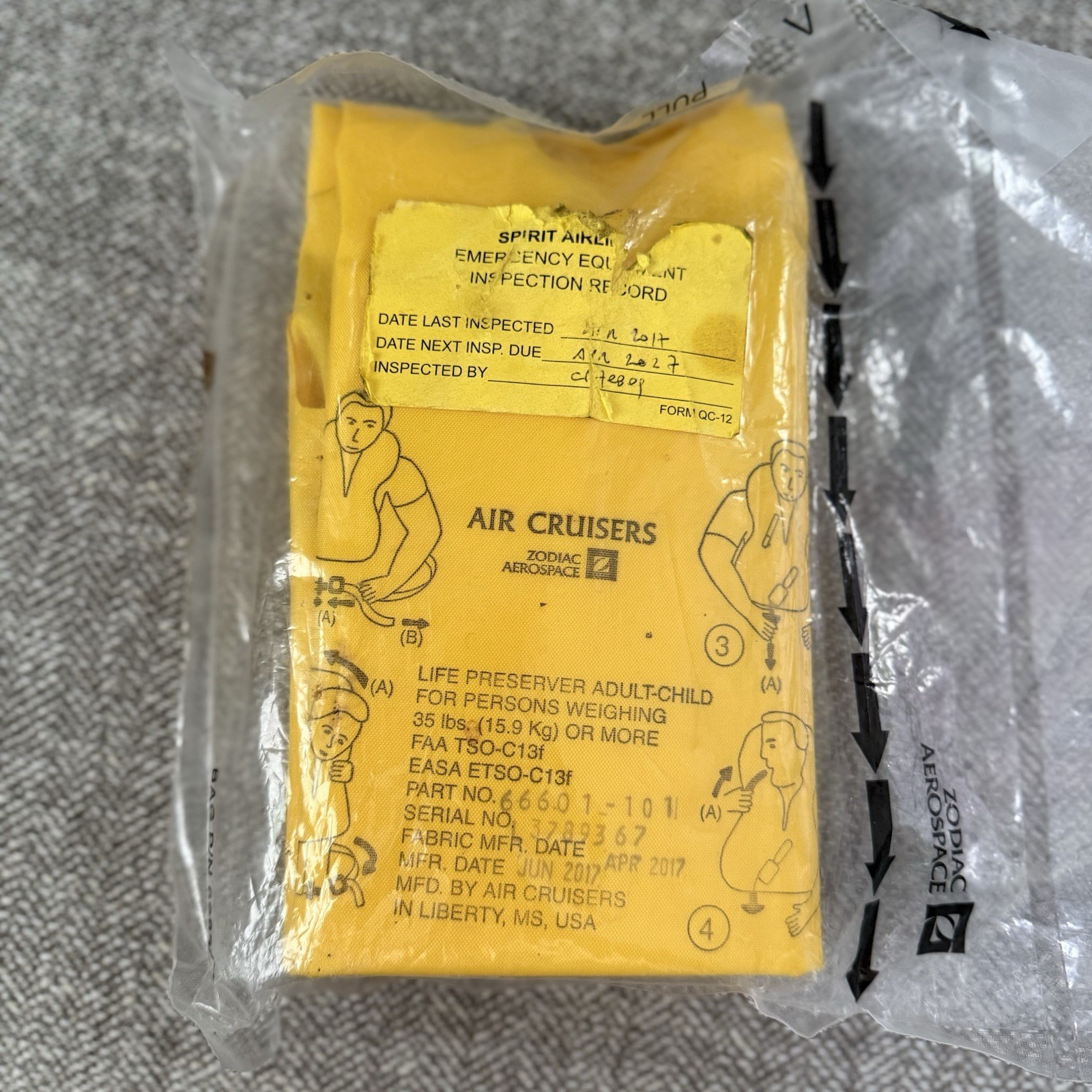 Zodiac Aerospace Air Cruisers Aircraft Life Vests Adult-Child 35 Lbs +