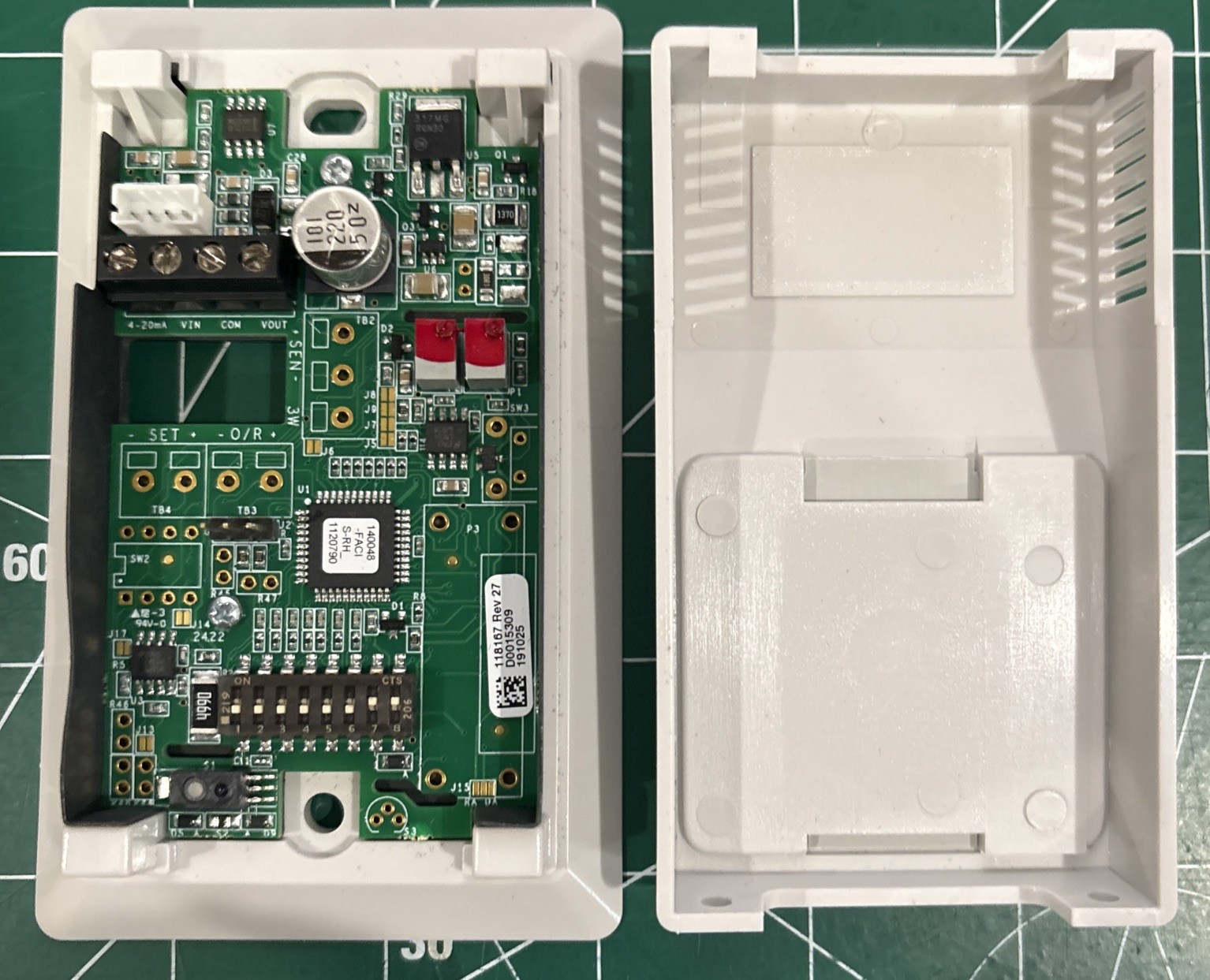 Lennox 17M50 Humidity Sensor, 24 Volt, Wall Mounted