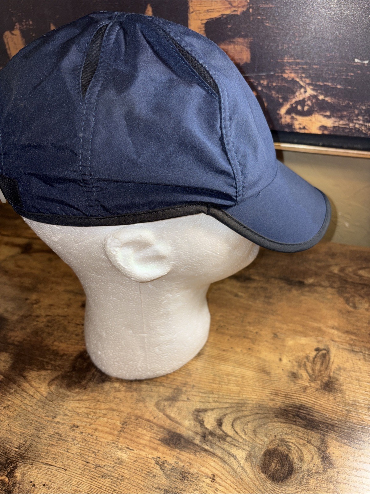 Nike Dri- Fit Featherlight Runners Hat Excellent Shape Adjustable Strap