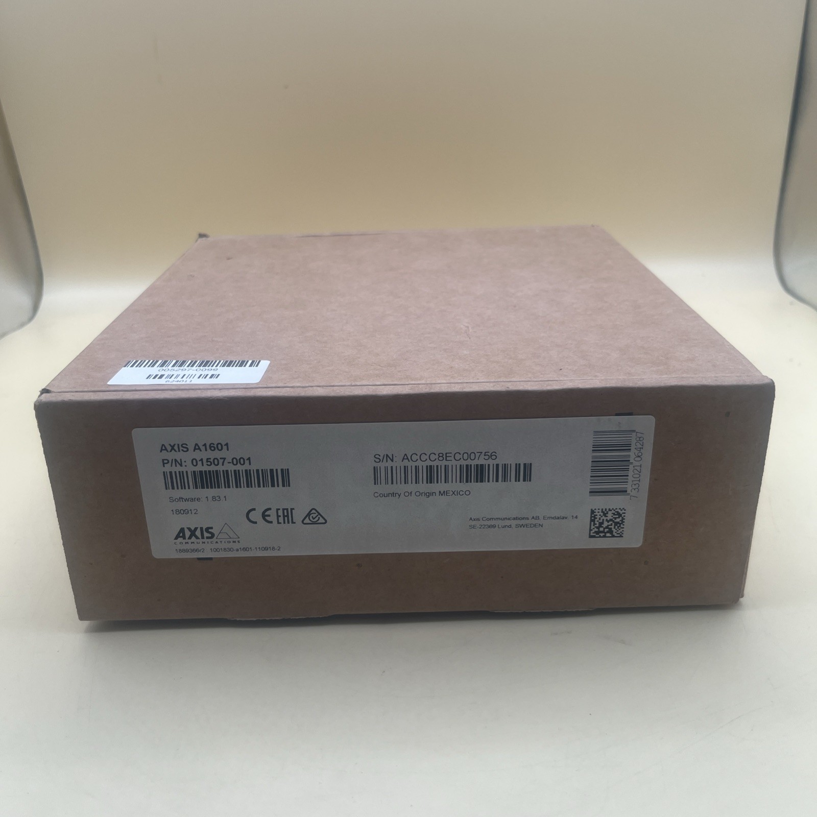 AXIS A1601 Network Door Controller - NEW