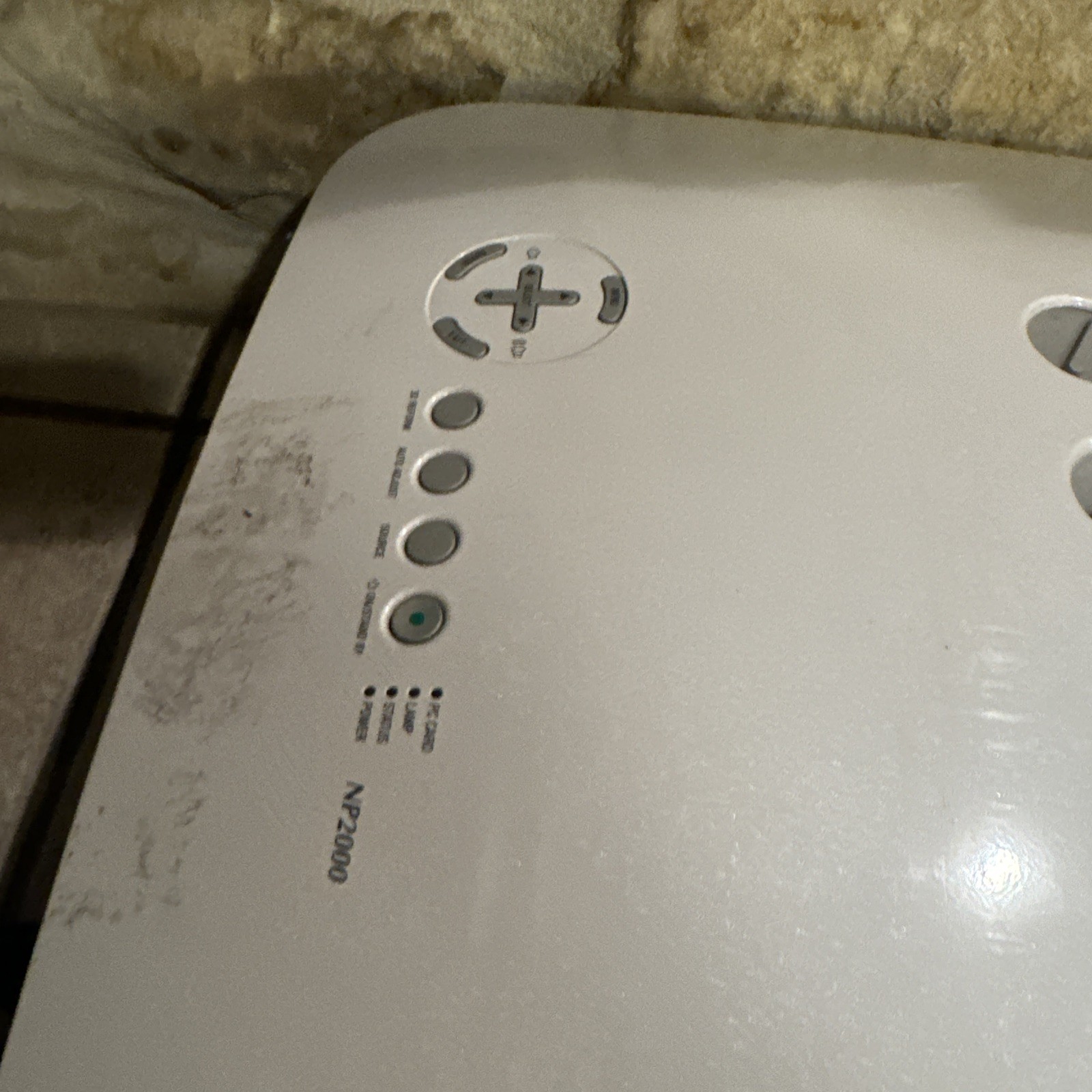 NEC NP2000 Projector High Resolution Multiple Inputs White