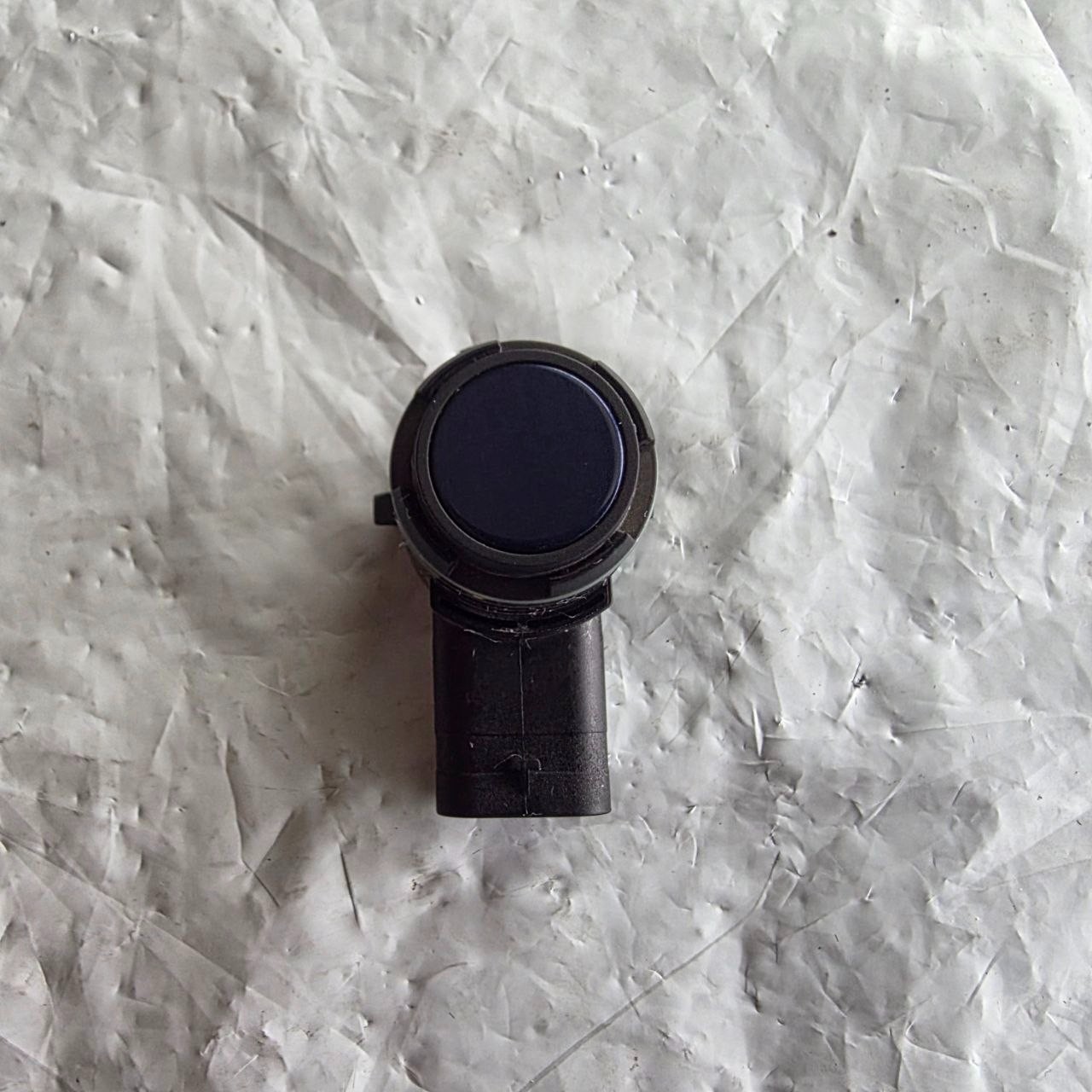 OEM 2023 Audi Q7 Ultrasonic Parking  Sensor 5Q1919297B  Blue