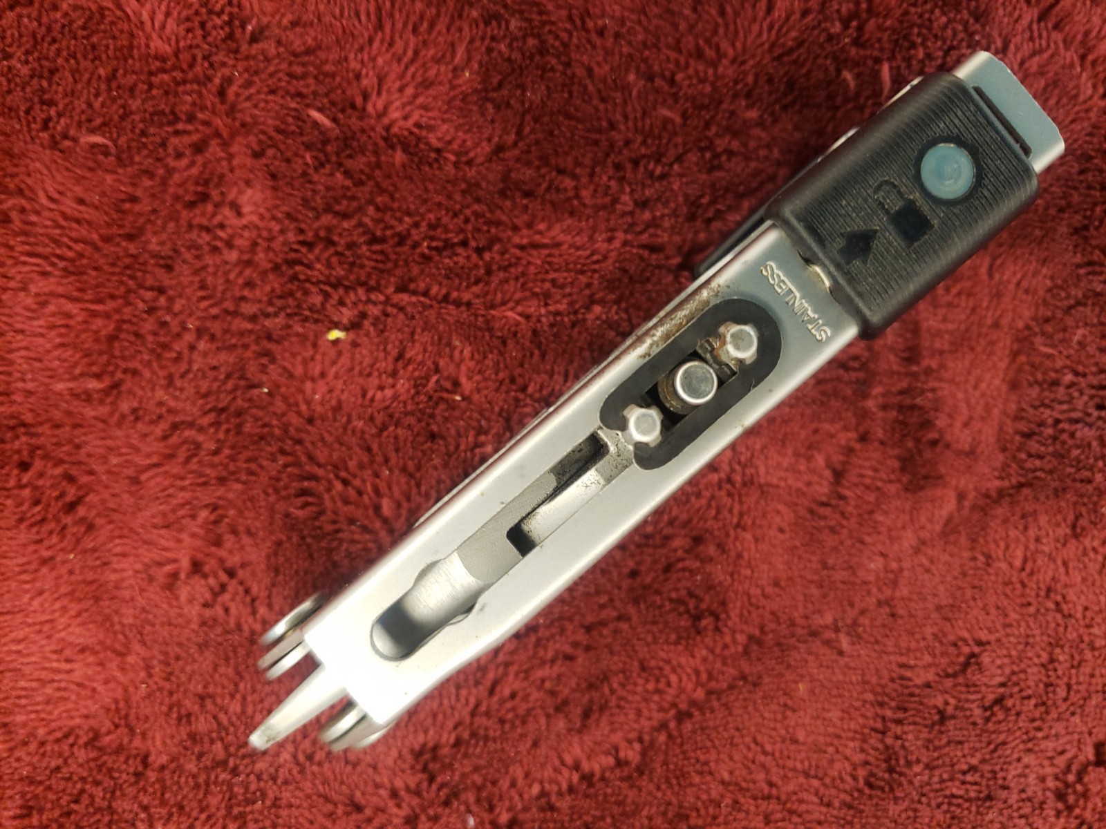 🔪🔪🔪🔪 Gerber Multi Tool Needlenose MP400 with scissors 4sw