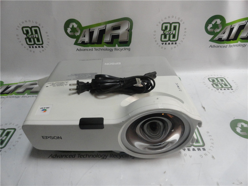 Epson H330A Projector 1415 Lamp Hours Bright Display Tested Good Condition
