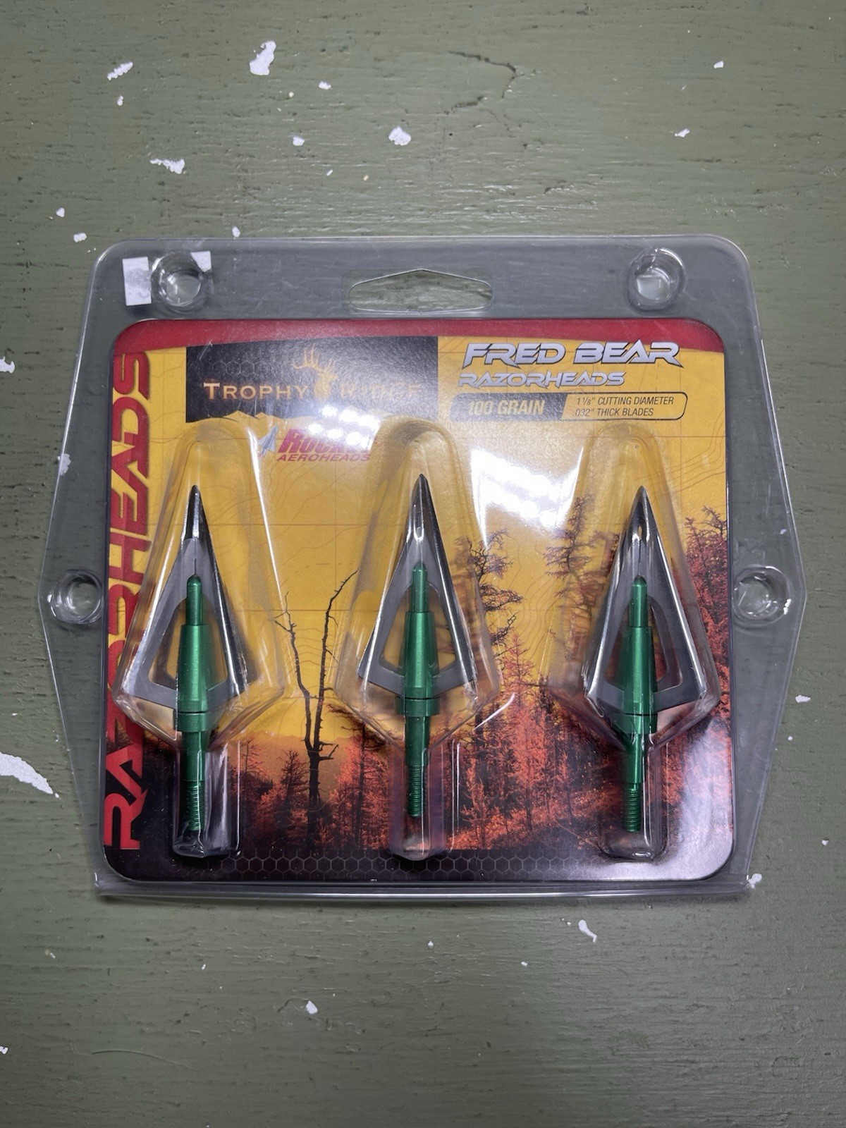 Trophy Ridge Fred Bear Razor Heads 100 Grain Broadheads.