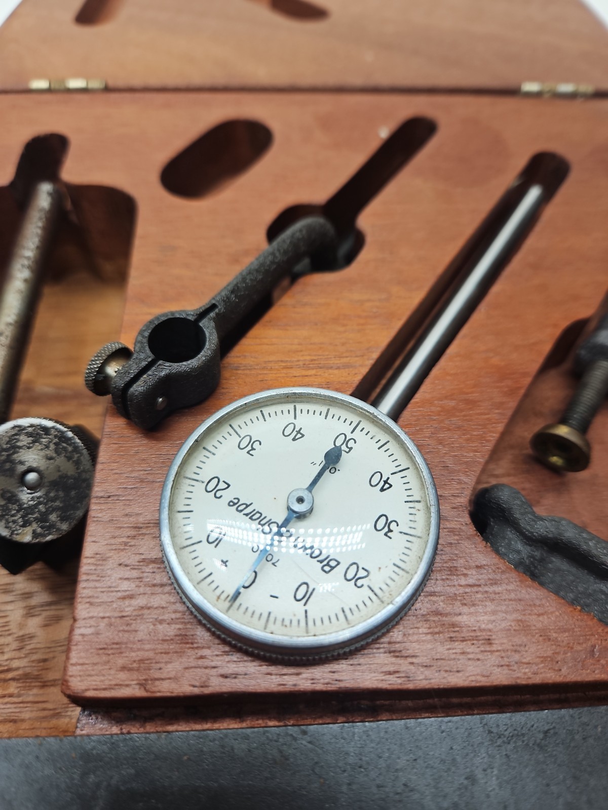 Brown & Sharpe Dial Indicator 7040 Base Machinist