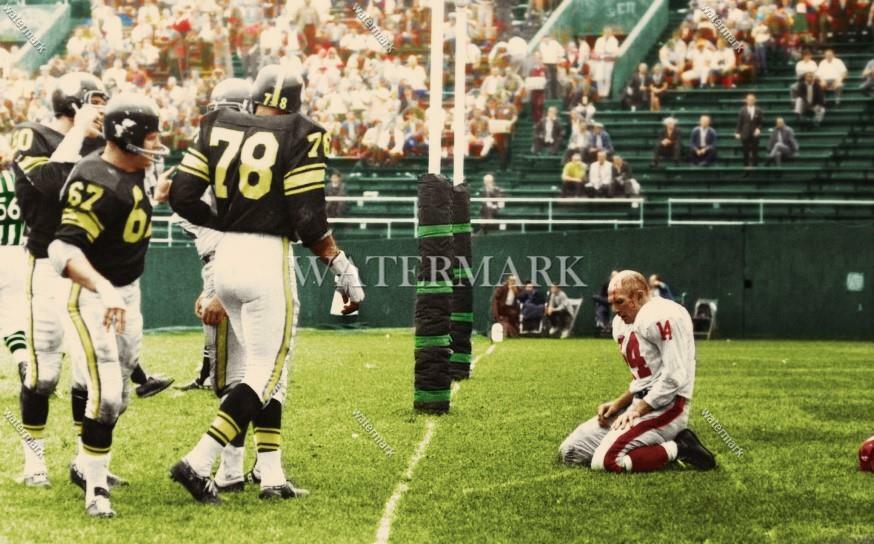 CM404 YA Tittle Giants Defeated by Steelers 8x10 11x14 16x20 Colorized Photo