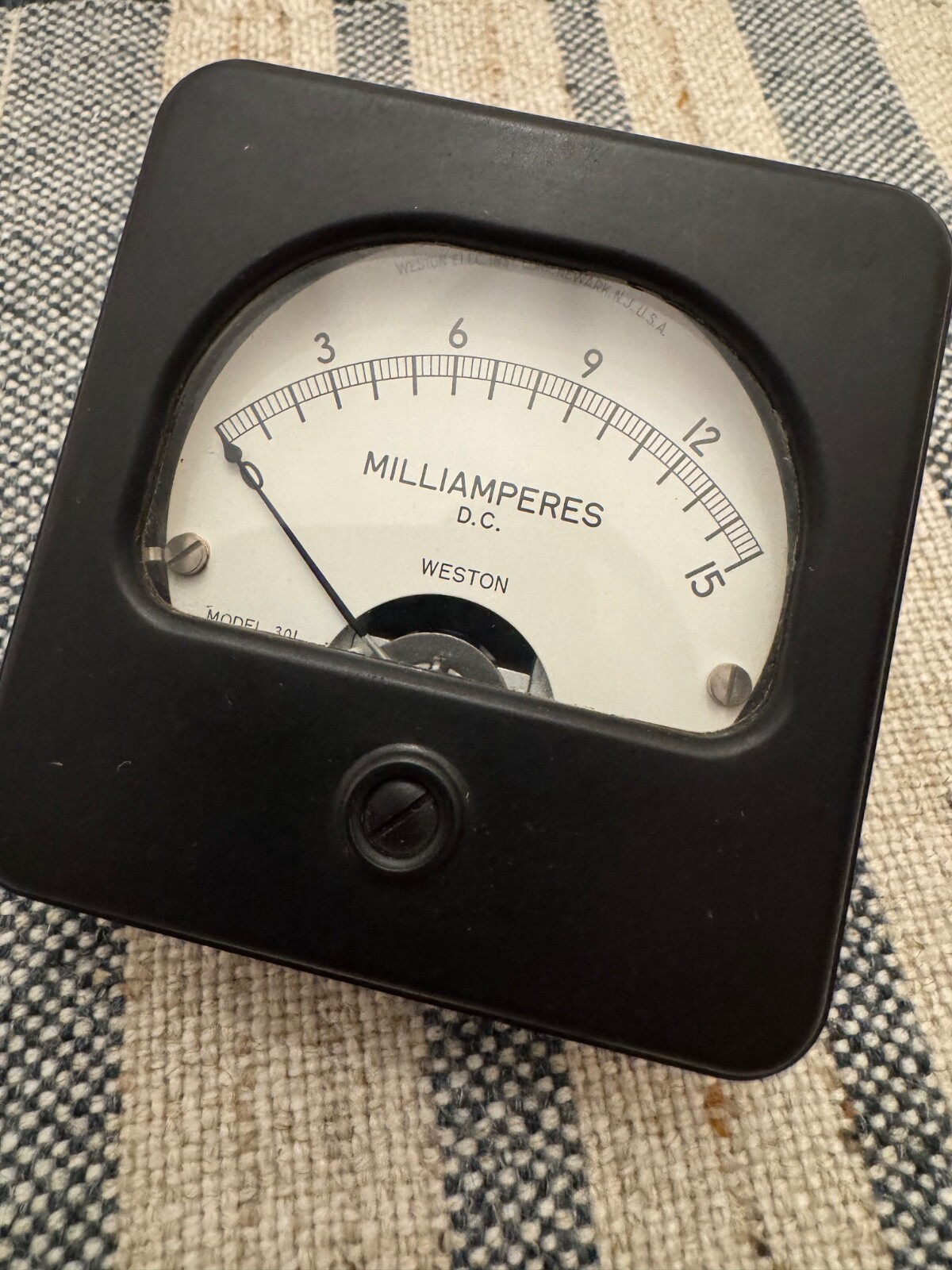 Weston Model 301 DC Milliamperes Meter 0-15 - Made in Newark, NJ