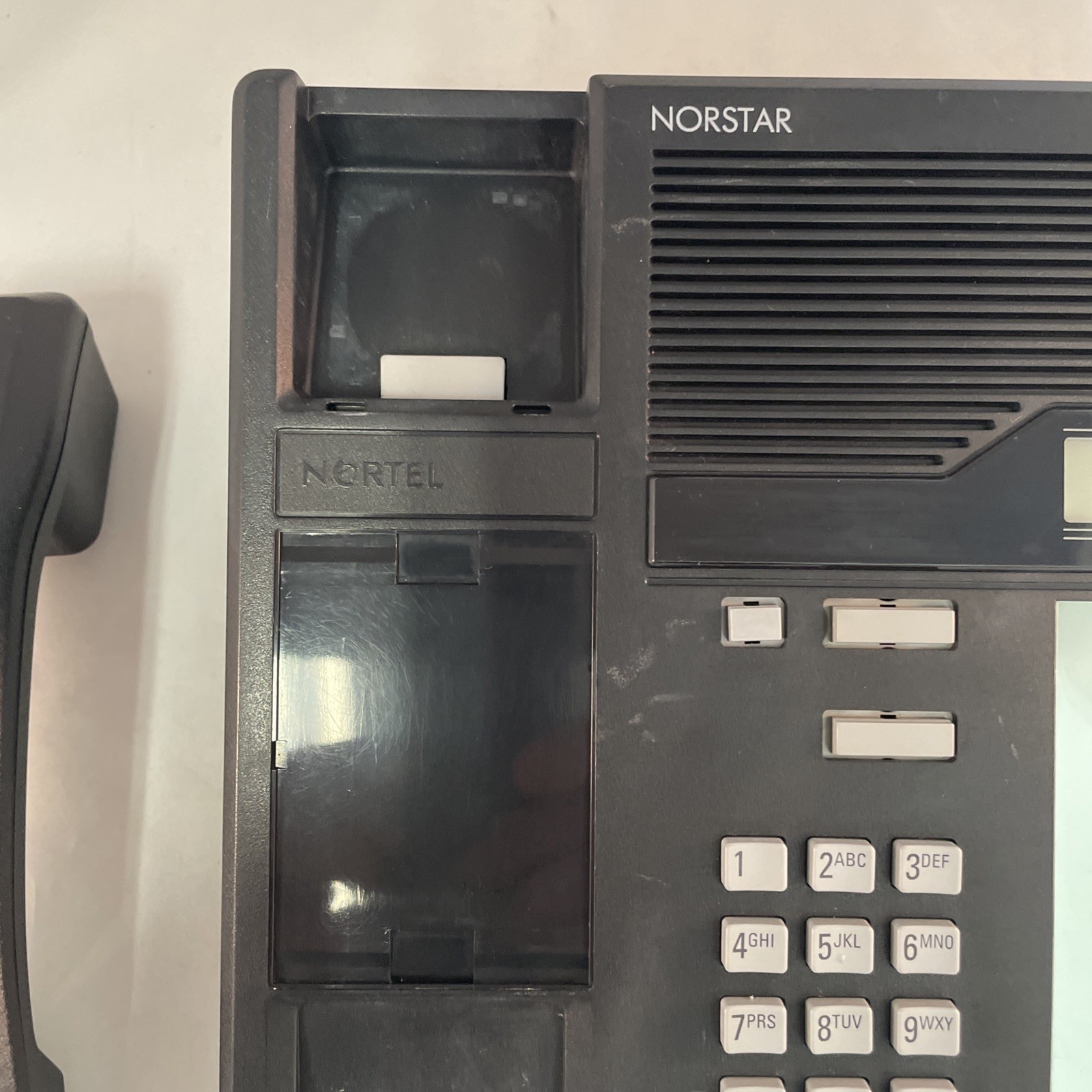 NORTEL M7208 BLACK REFURBISHED