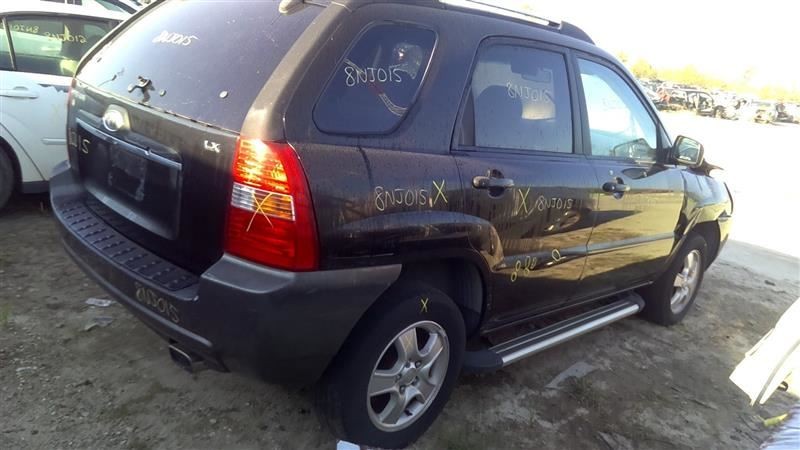Passenger Front Spindle/Knuckle ABS 4 Cylinder Fits 05-10 SPORTAGE 103663840