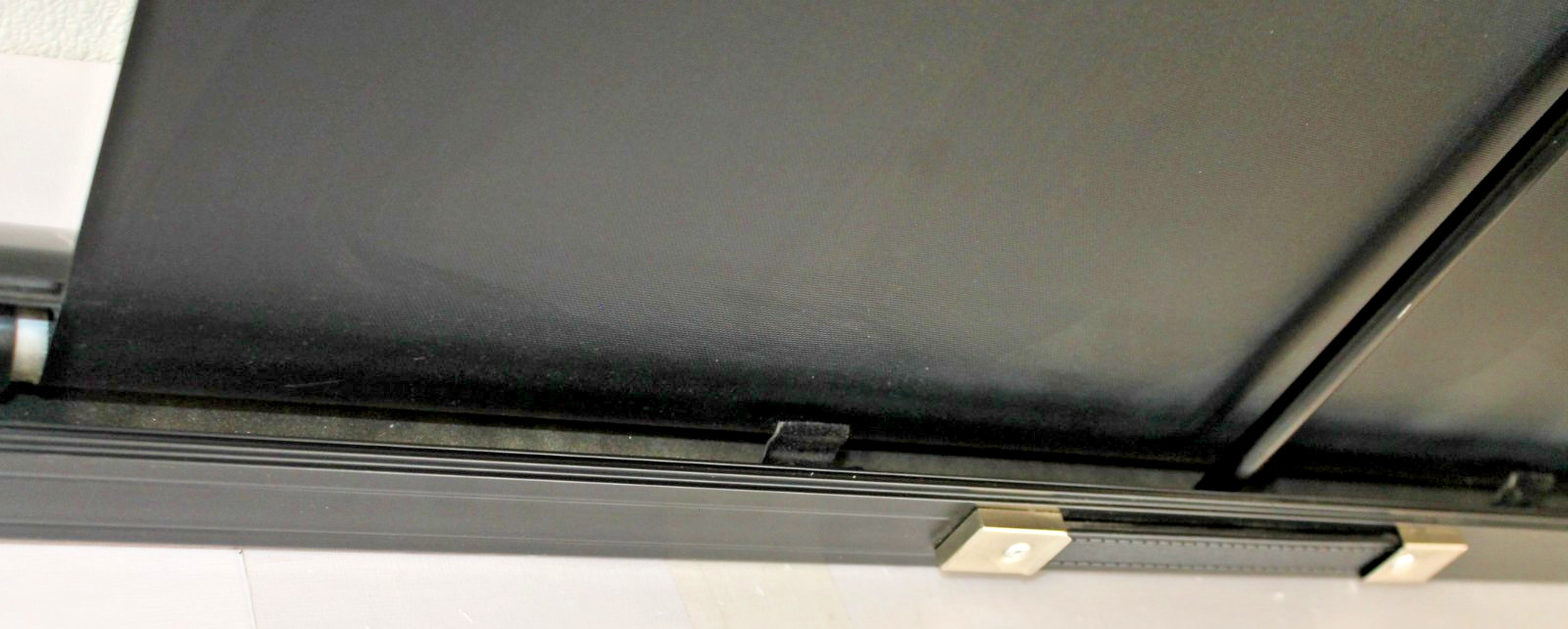 Self Stand & Portable Projection Screen - Quick Set Up