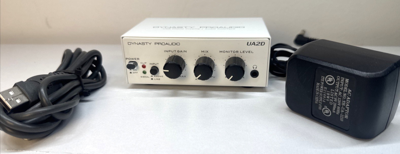 Dynasty ProAudio USB Phono Preamp/Audio Interface A/D RIAA Moving Magnet UA2D