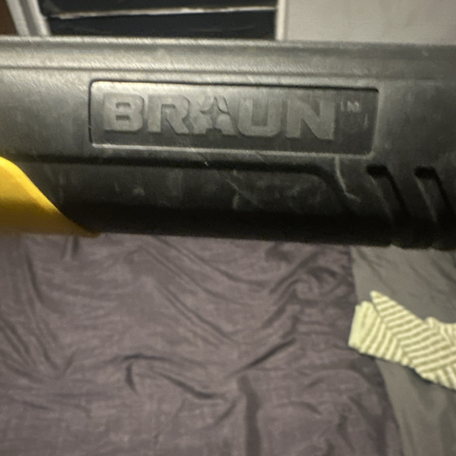 Braun Rechargeable Hook Cordless LED Worklight Black/Yellow works tested