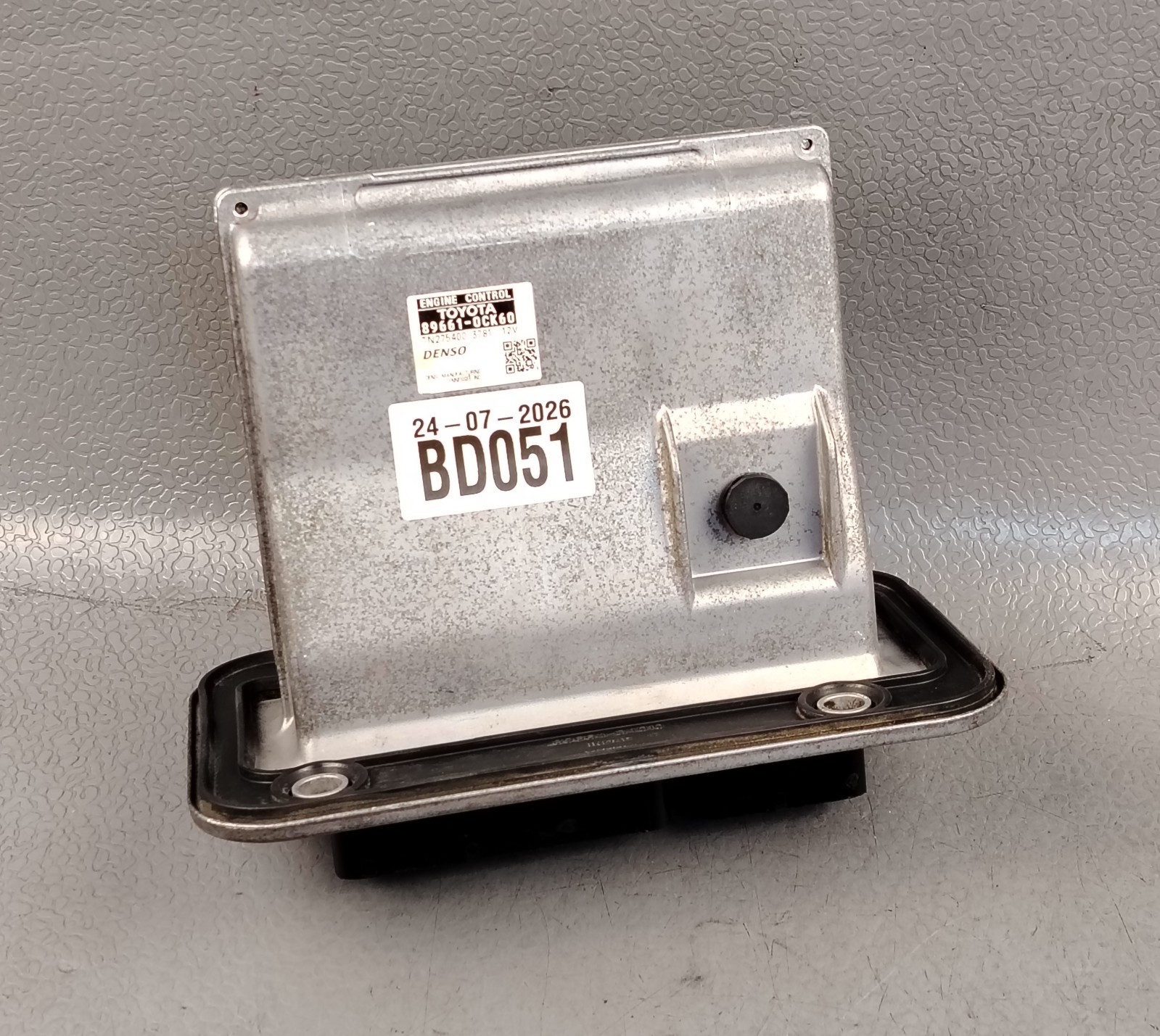 TOYOTA ENGINE CONTROL MODULE UNIT ECU ECM TUNDRA 5.7L 2011 2013 89661 0CK60