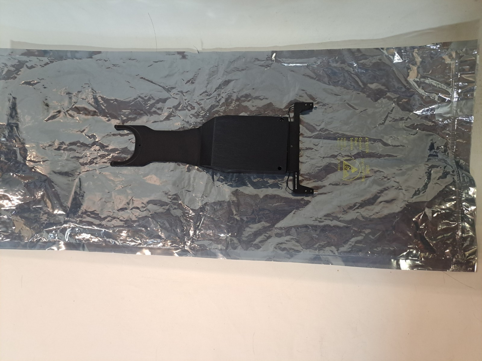 Genmark Automation 950135063A1 Robot Sensor Assembly with Hood 950130016 Used