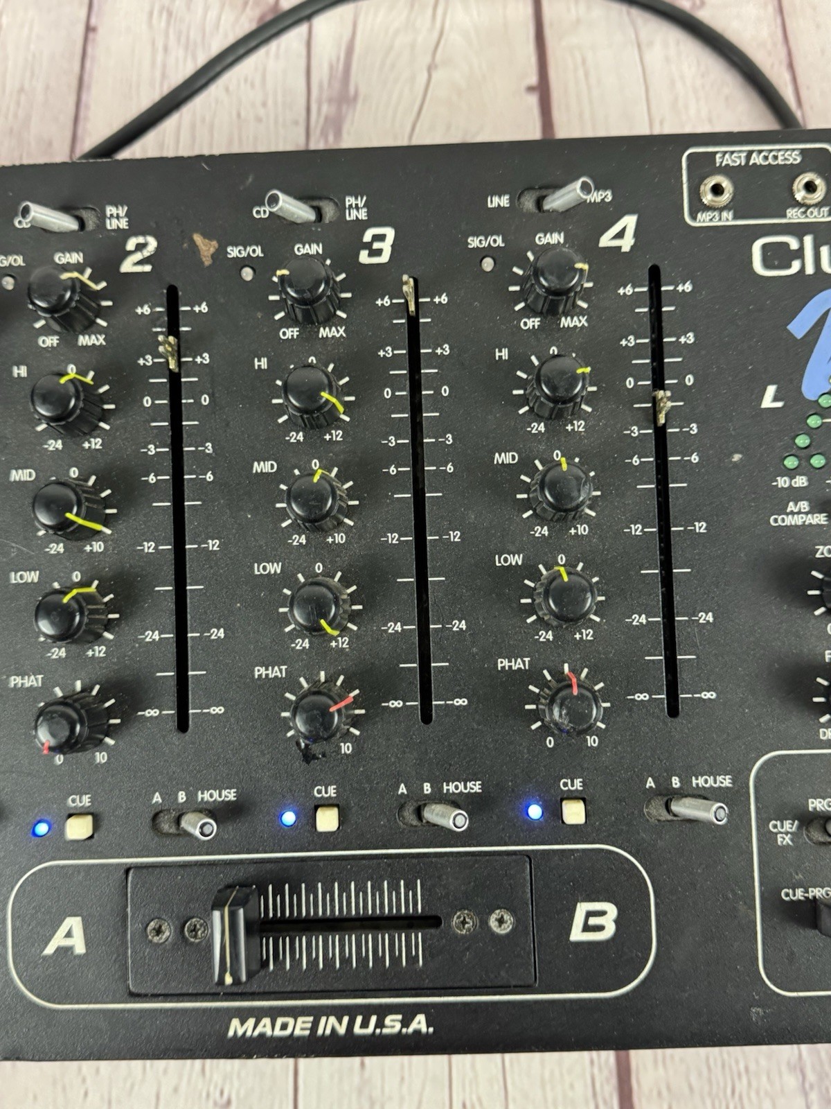 Peavey Club Mix DJ mixer
