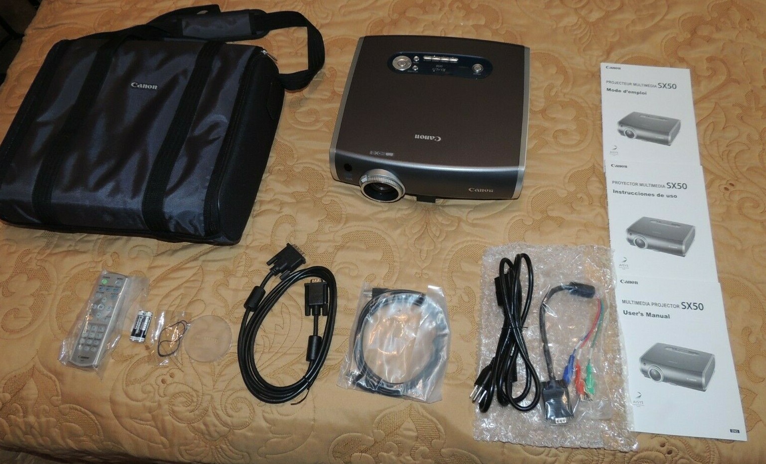 Canon REALiS SX50 Multimedia Data Projector with Case Japan