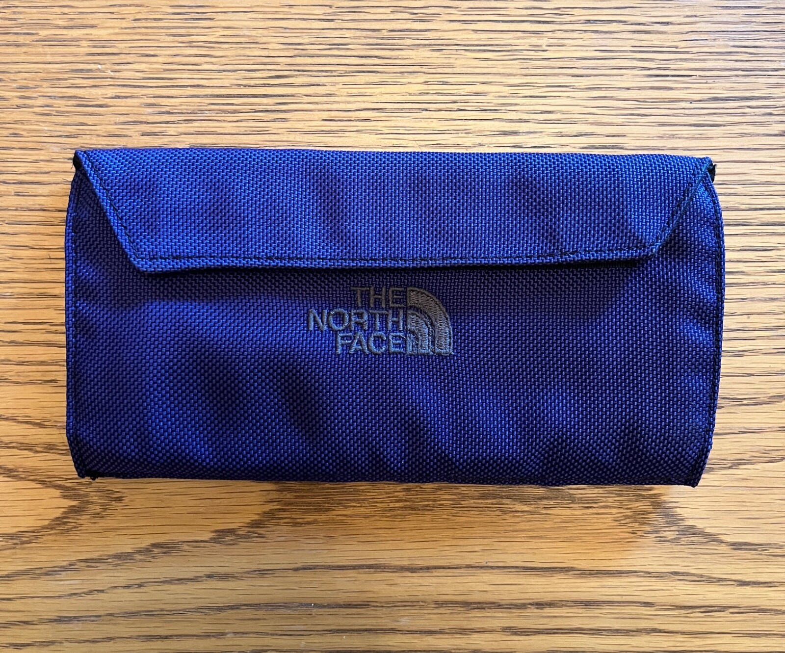 THE NORTH FACE Travel Wallet Adventure Organizer Blueish/Purple - 8" x 4.25"