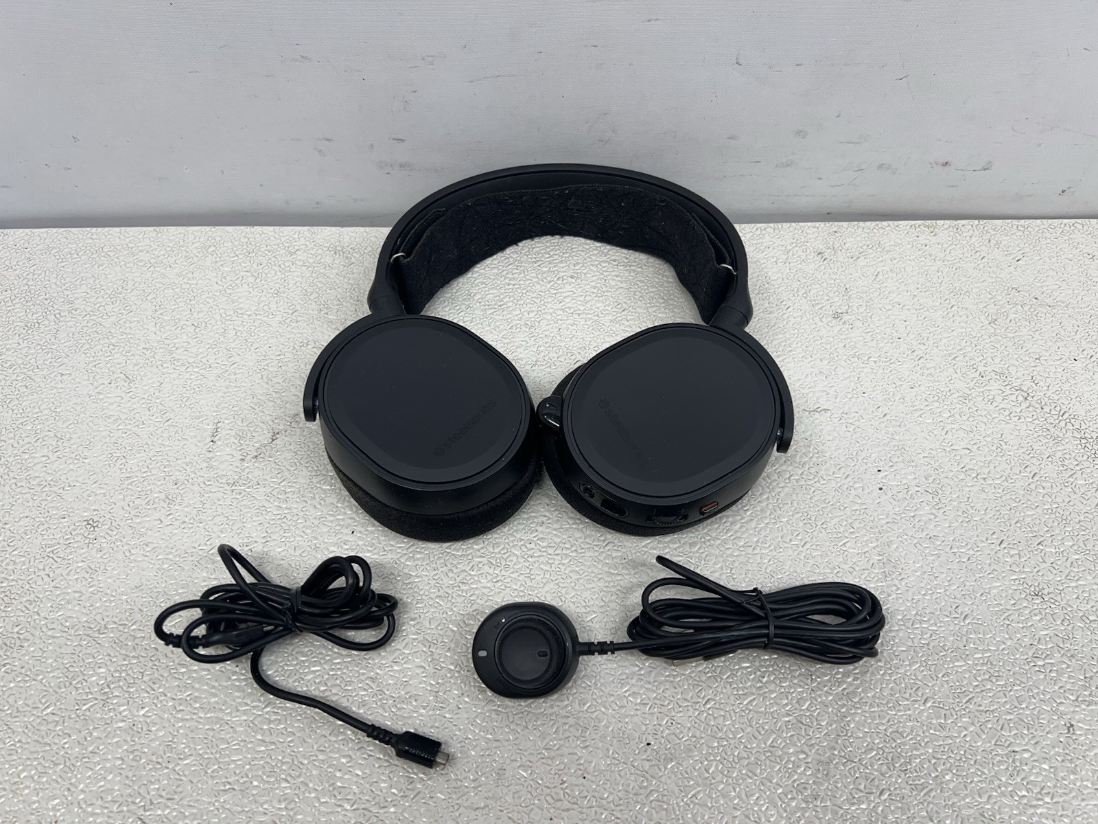 *READ*  SteelSeries  Arctis 5 - Black -