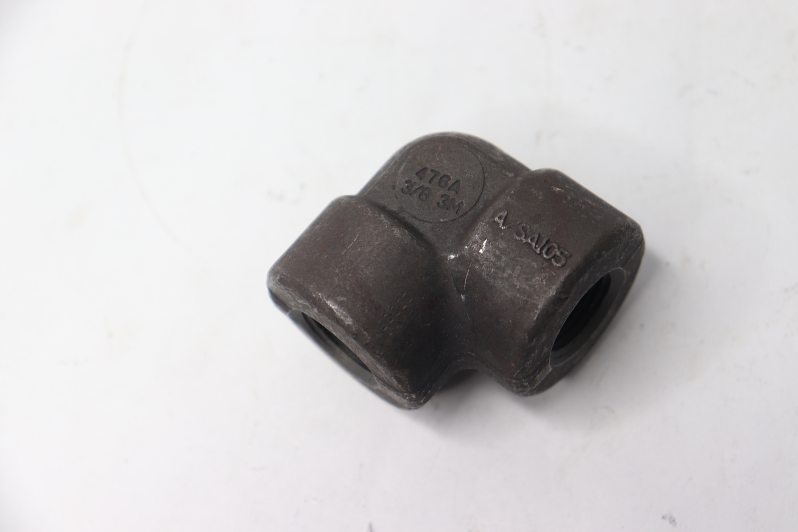 Carbon Steel 90 Degree Elbow High-Pressure Pipe Fitting Class 3M 3/8"