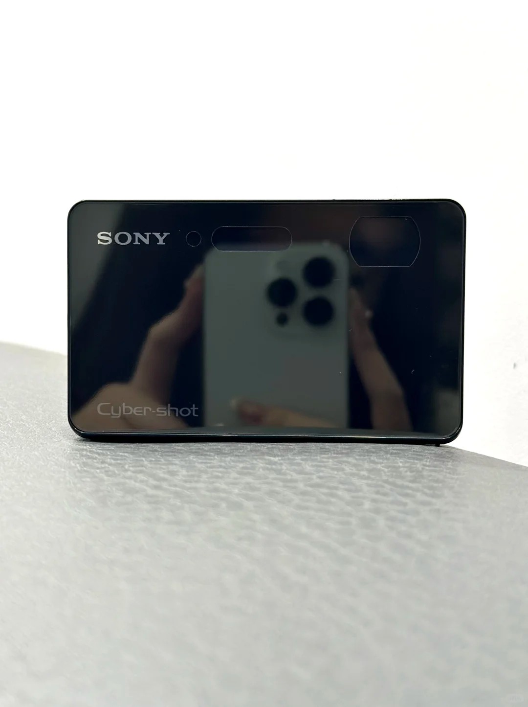 SONY Cyber-Shot DSC-TX300 18.2 CMOS Vintage Digital Camera - 85% new