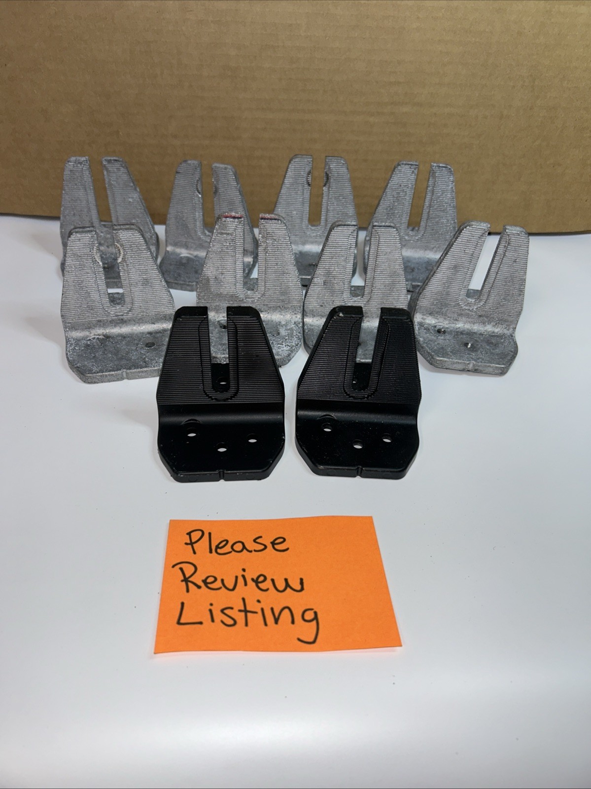 Mixed Lot of 10 IronRidge QM-HUG-01-B1 & QM-HUG-01-M1 PLEASE REVIEW LISTING