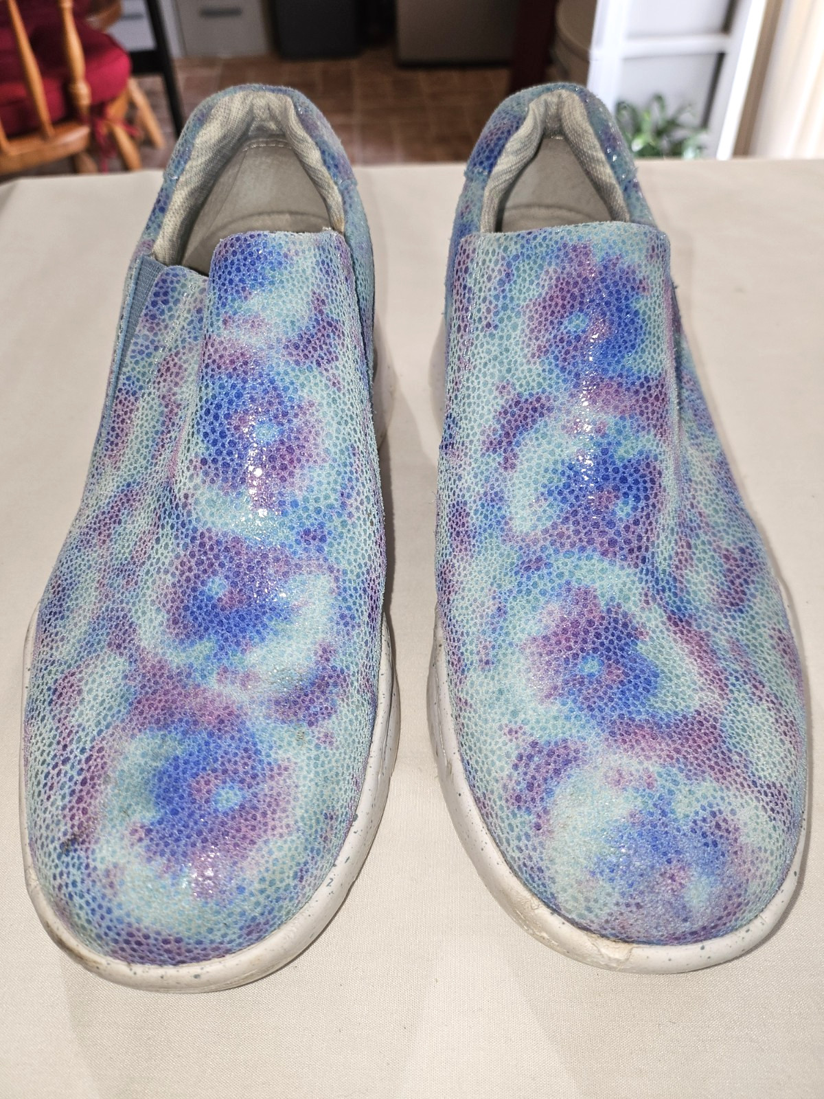 Align Nurse Mates Luna  Slip Ons Shoes  Tie Die Blues & Purple  6.5W